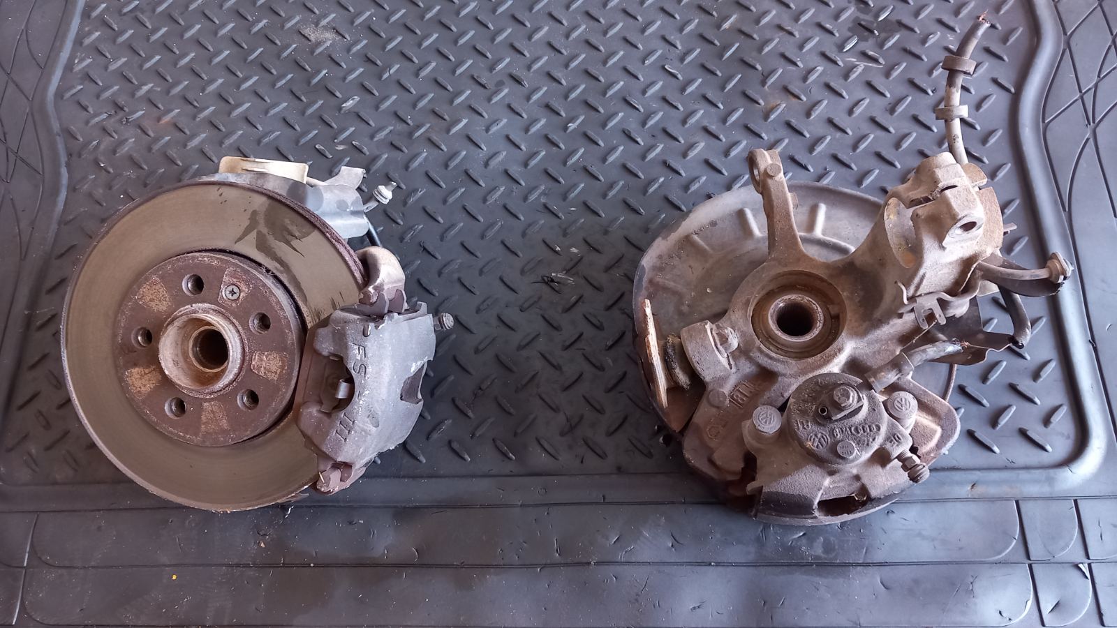 Ακραξόνια Skoda Fabia ’04 Προσφορά