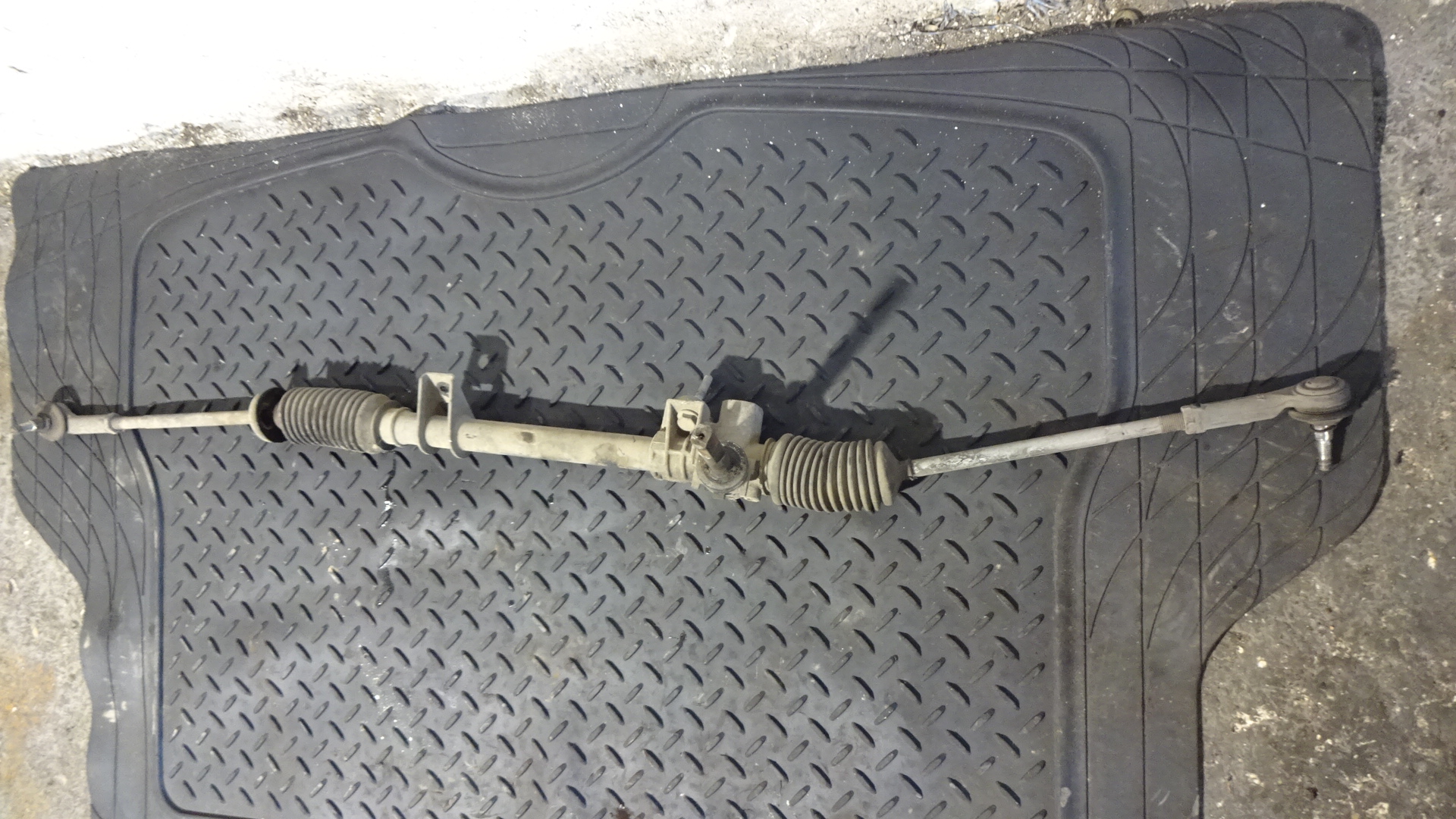 Κρεμαργιέρα Renault Twingo ’02