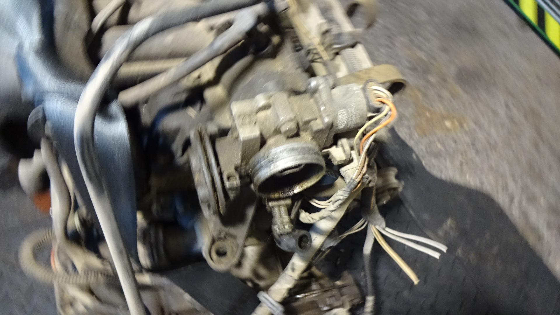 Πεταλούδα Γκαζιού Renault Twingo ’02