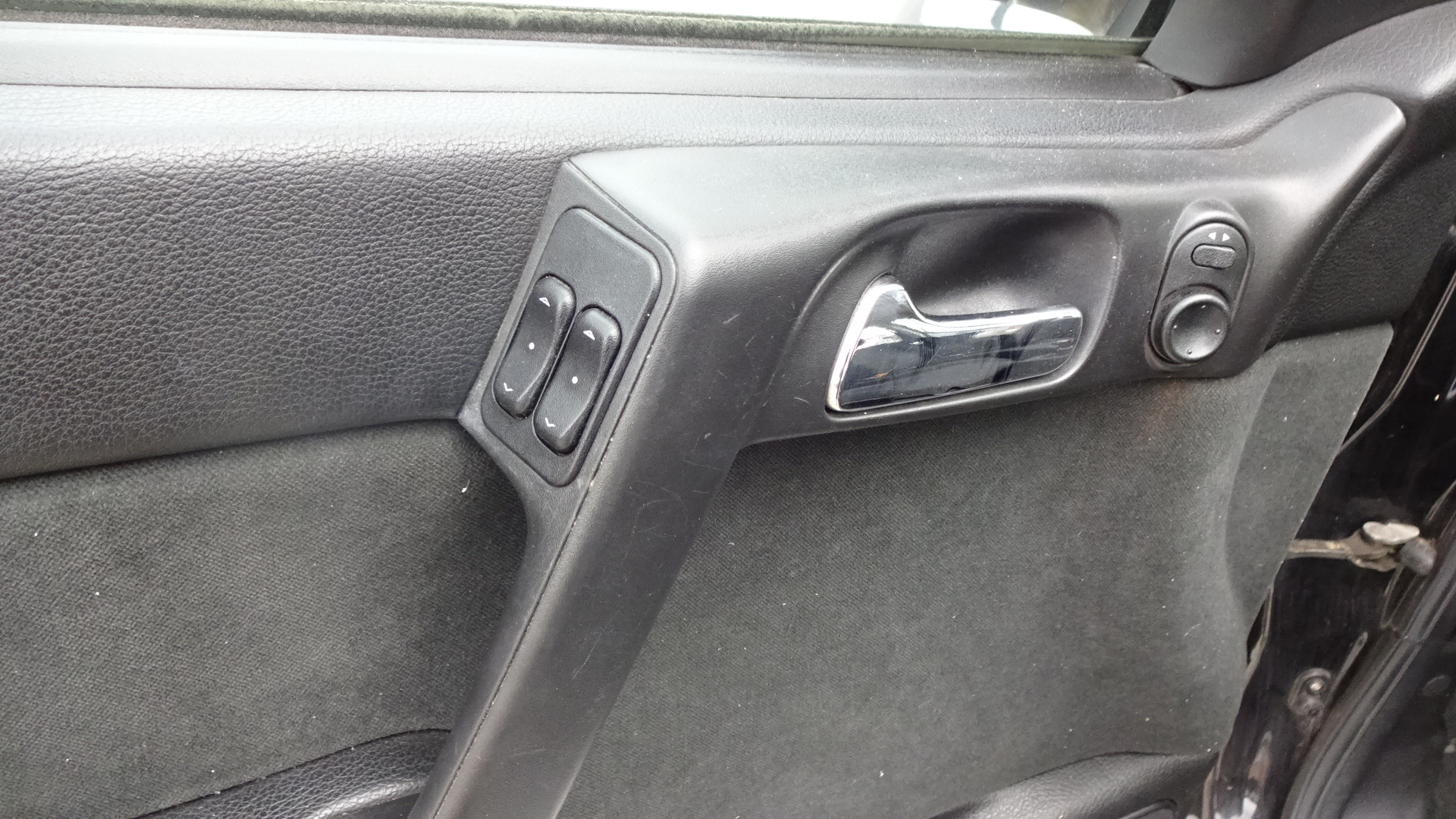 Διακόπτης Παραθύρων Opel Astra G ’04 Σούπερ Προσφορά Μήνα