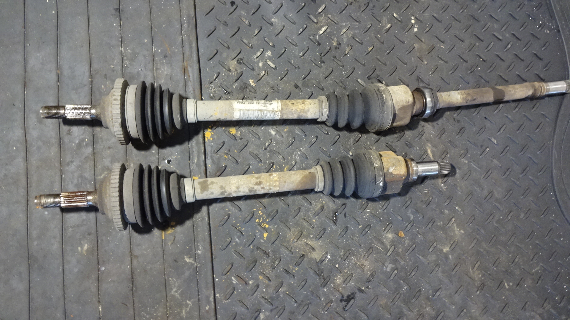 Ημιαξόνιο Αριστερό-Δεξί Peugeot 206 ’04