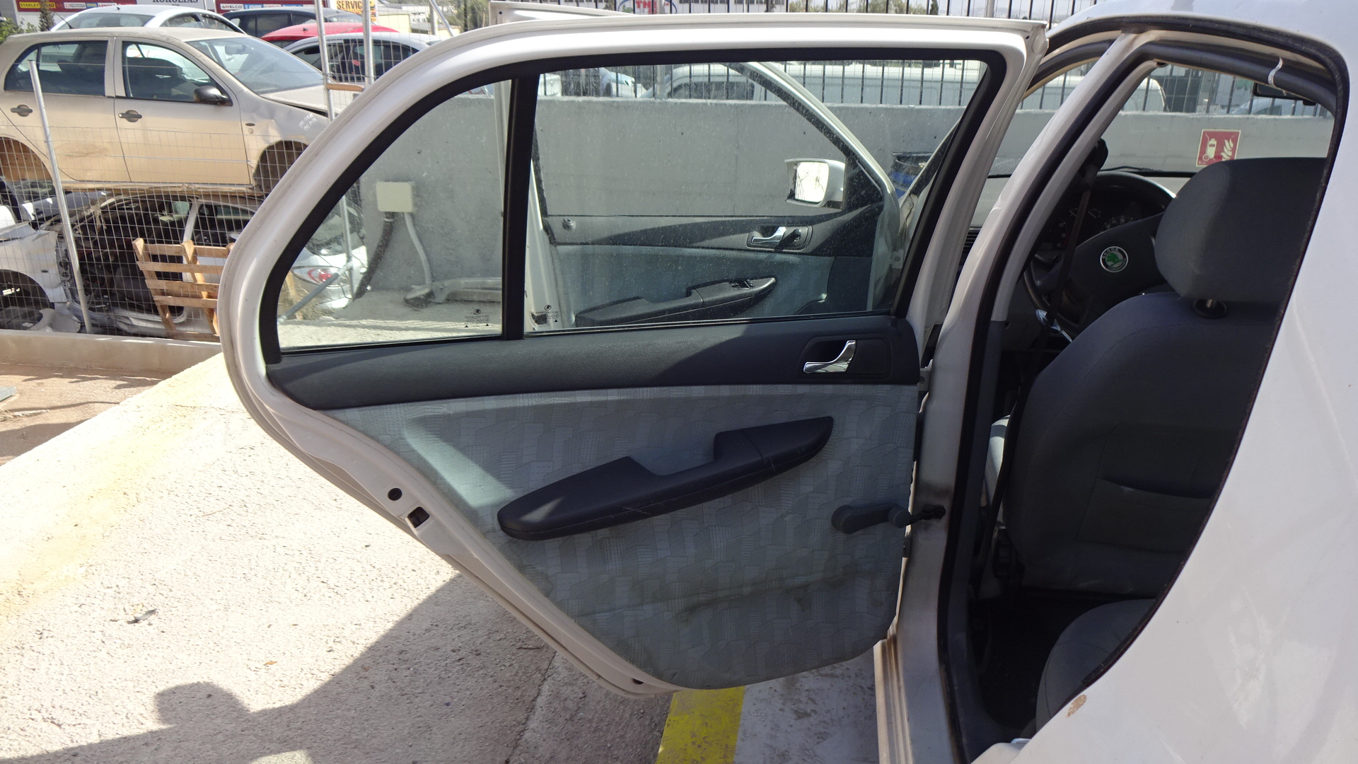 Ταπετσαρία πόρτας Skoda Fabia ’00