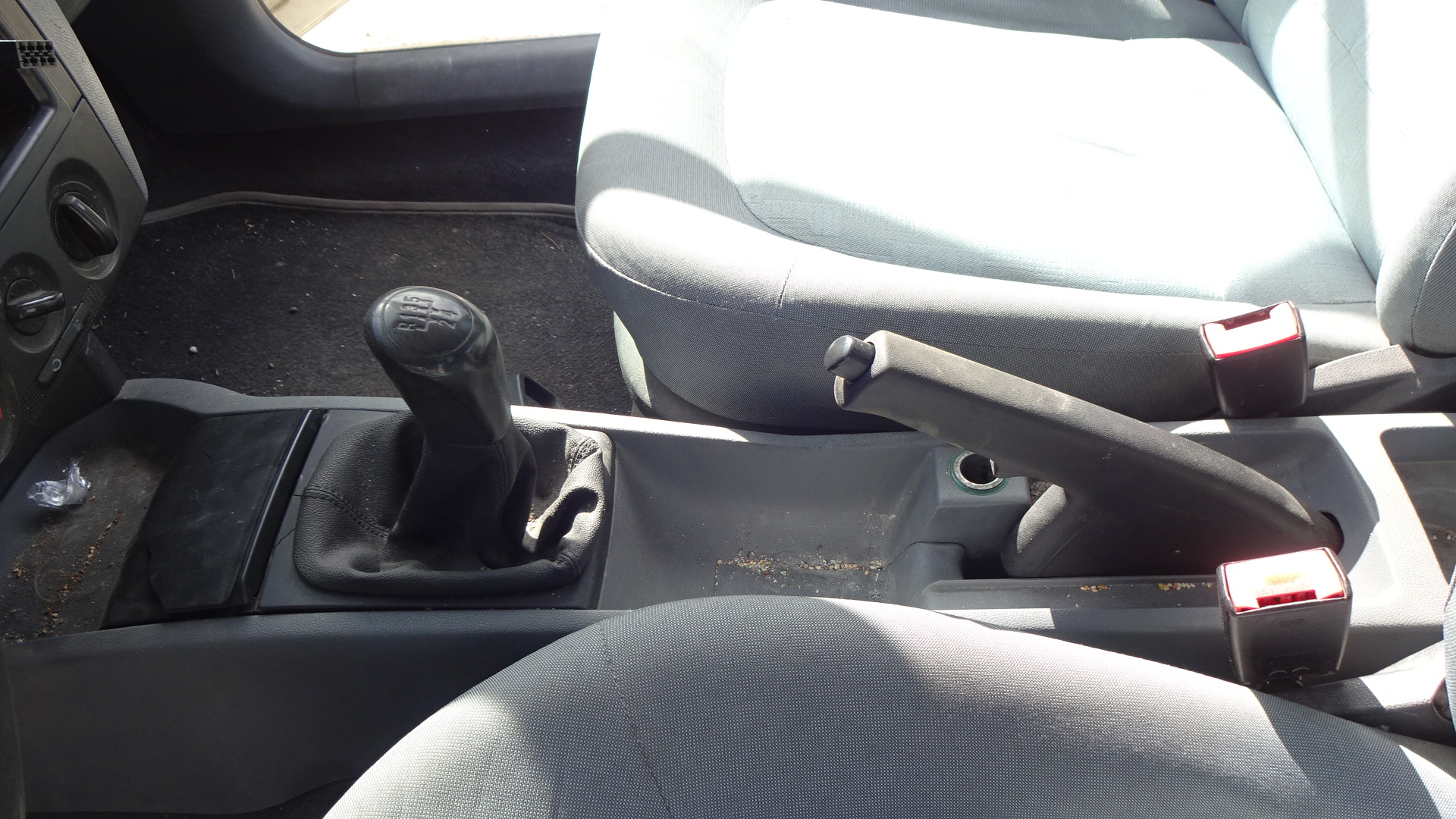 Χειρόφρενο Skoda Fabia ’00