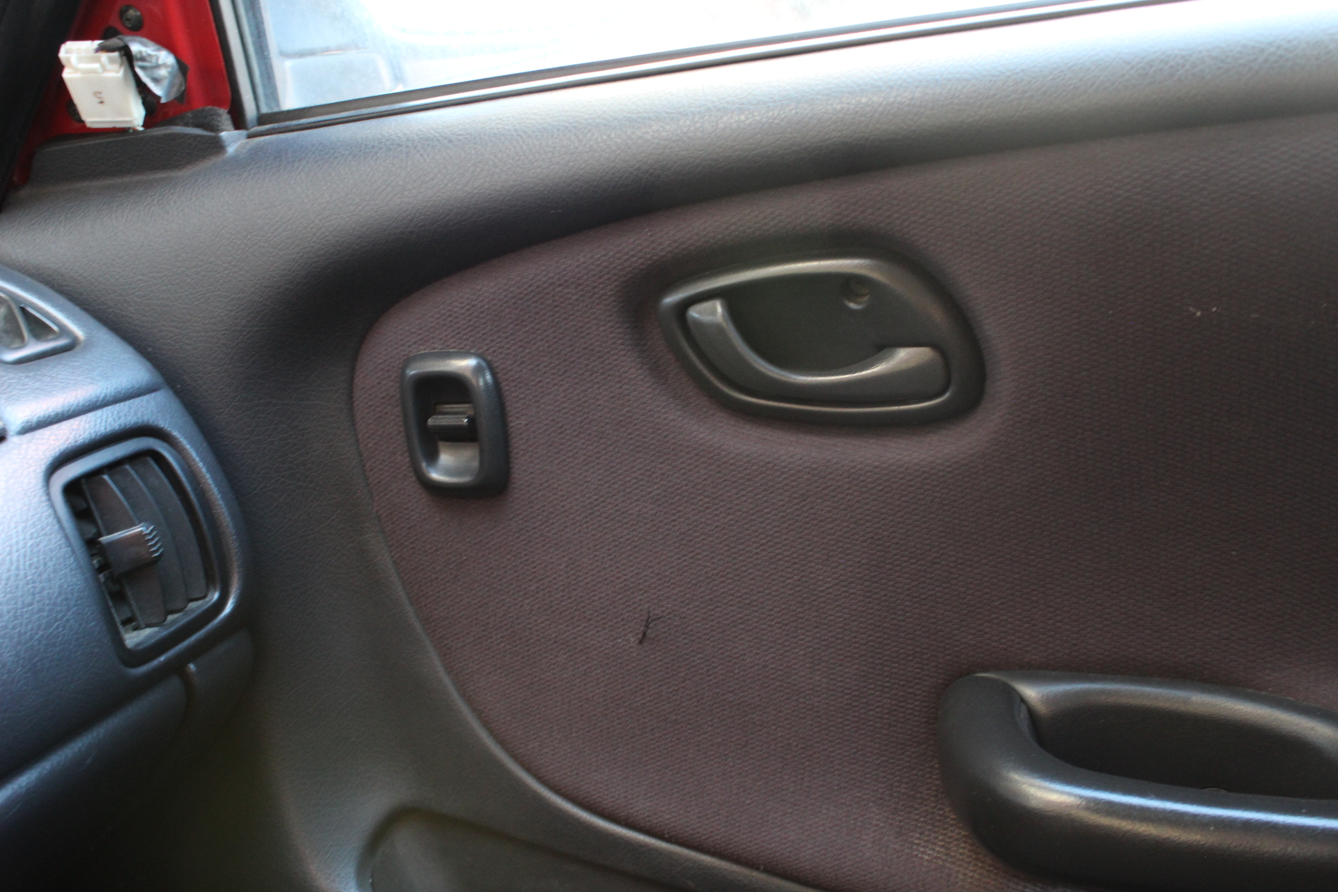 Χερούλια Εσωτερικά Suzuki Baleno ’98 Προσφορά