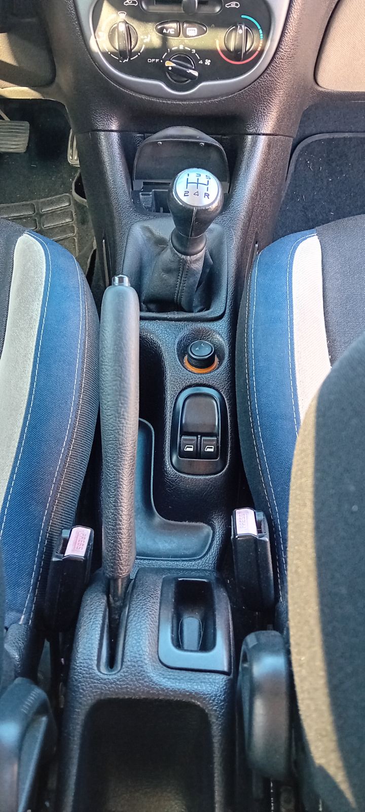 Χειρόφρενο Peugeot 206 ’04
