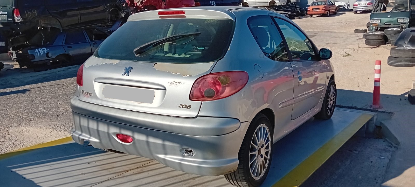 Φινιστρίνια Peugeot 206 ’04