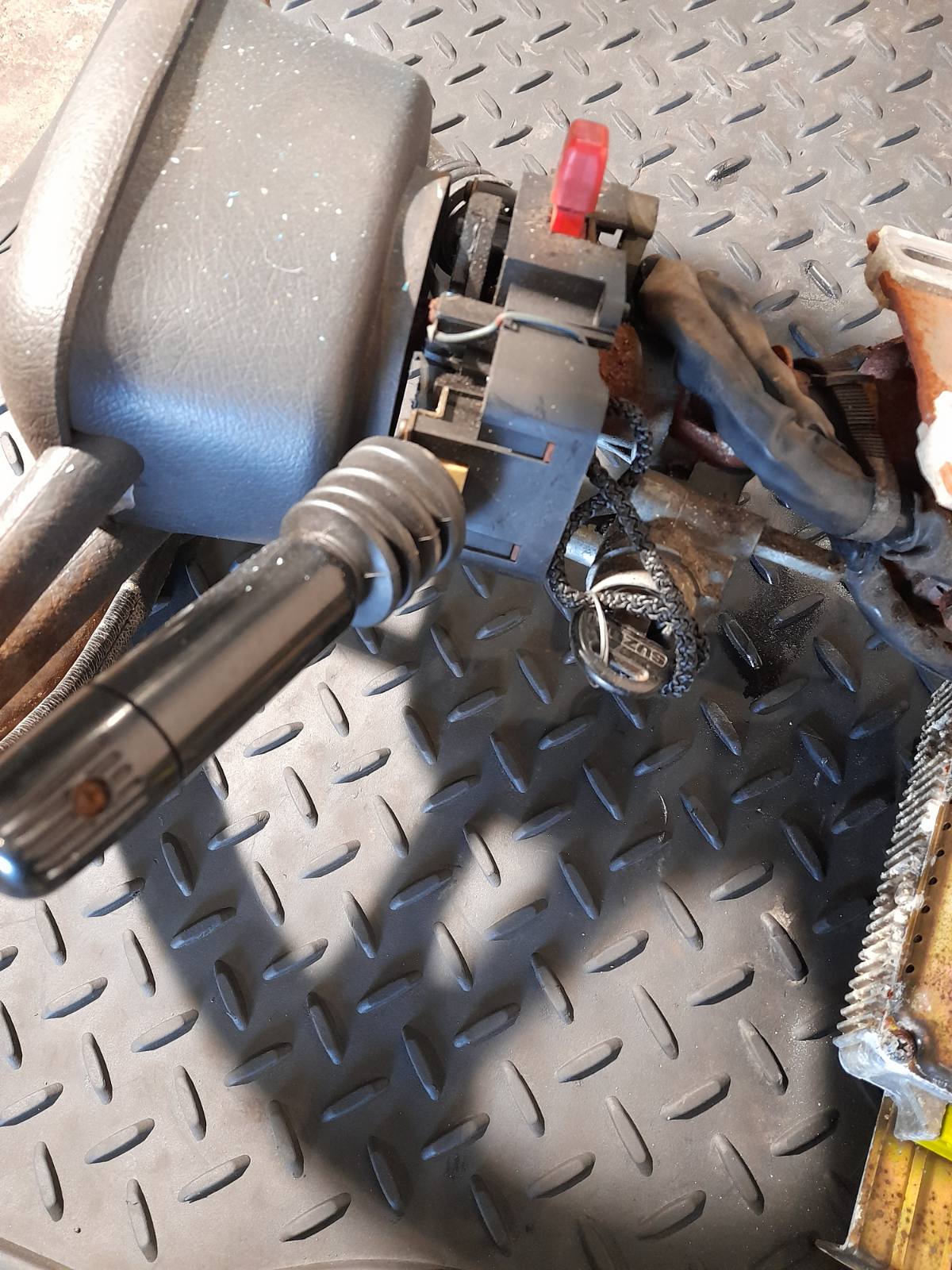 Διακόπτης Μίζας Suzuki Swift ’91 GTi