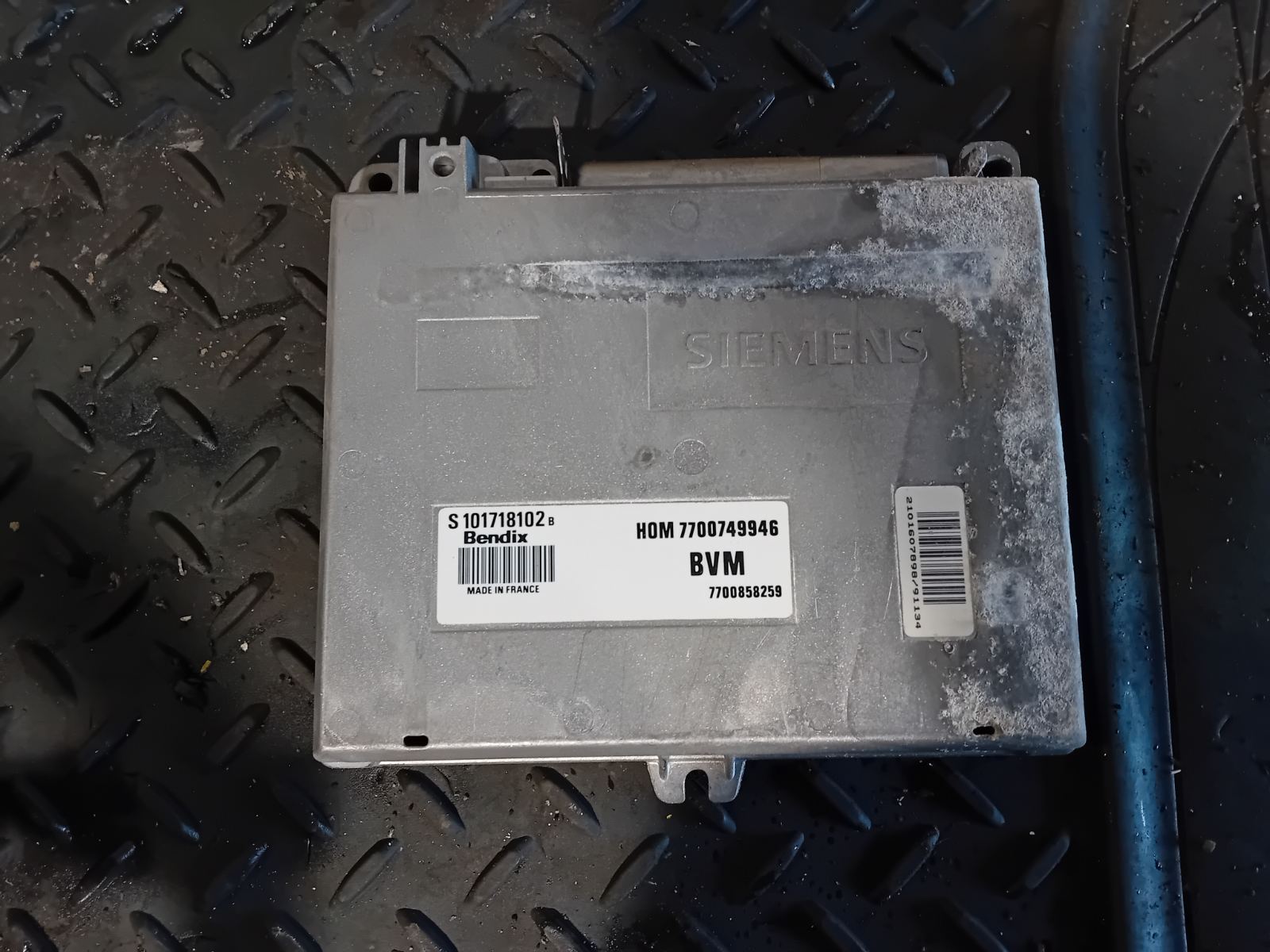Εγκέφαλος Κινητήρα Σετ (7700749946, S101718102) Renault Clio ’91 Προσφορά