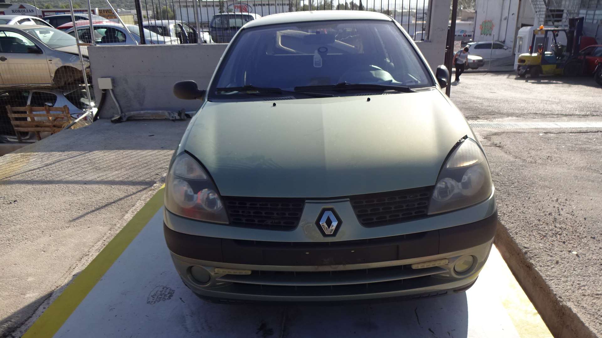 Kαπό Εμπρός Renault Clio ’02 Προσφορά