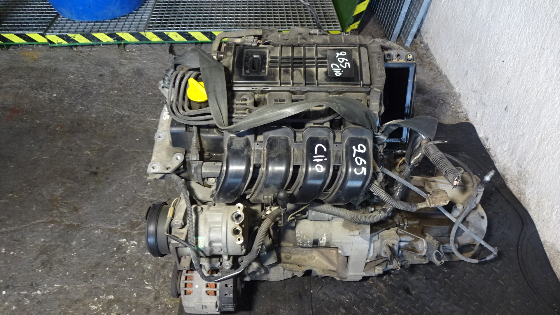 Πολλαπλή Εισαγωγής Renault Clio ’02 Προσφορά