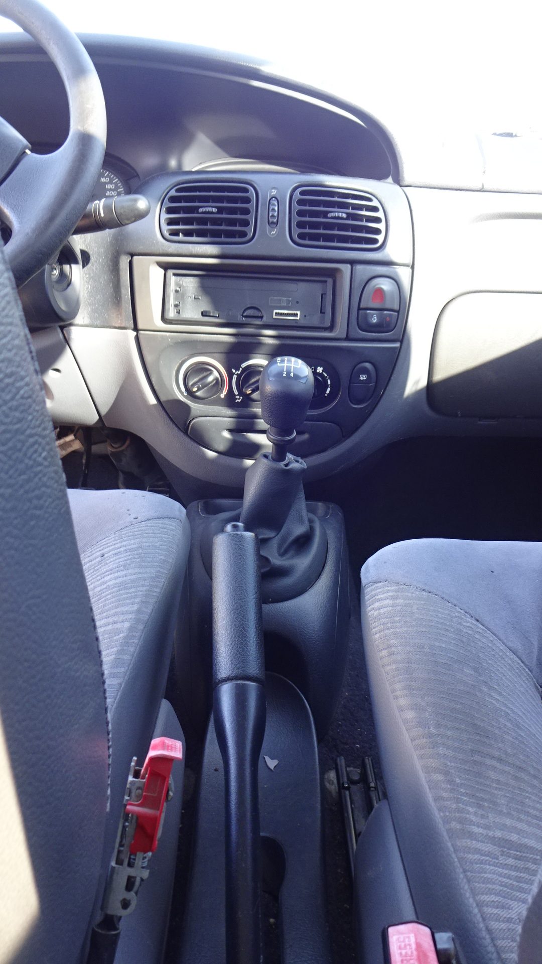 Χειρόφρενο Renault Megane ’01