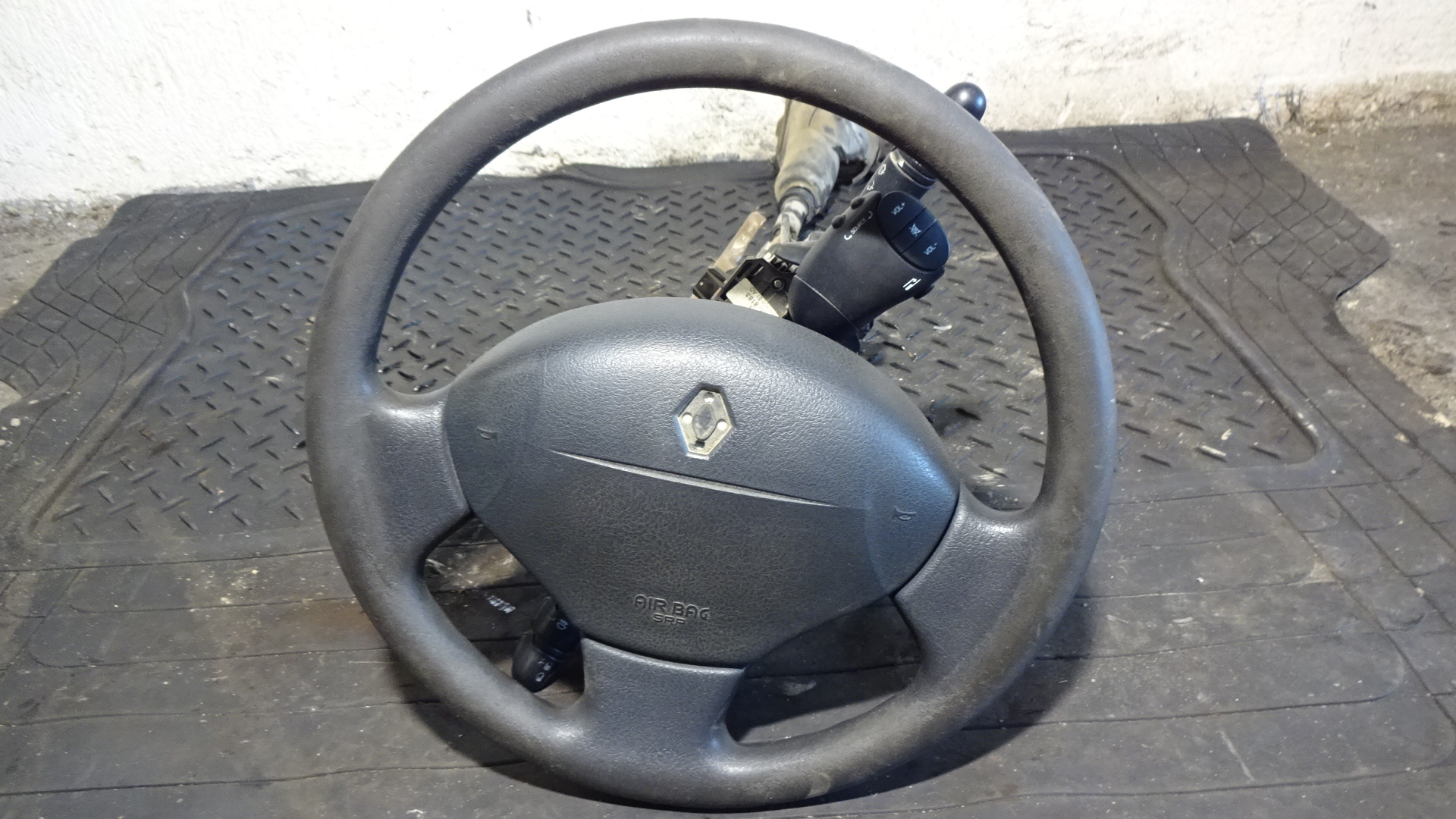 Κολώνα τιμονιού Renault Megane ’01