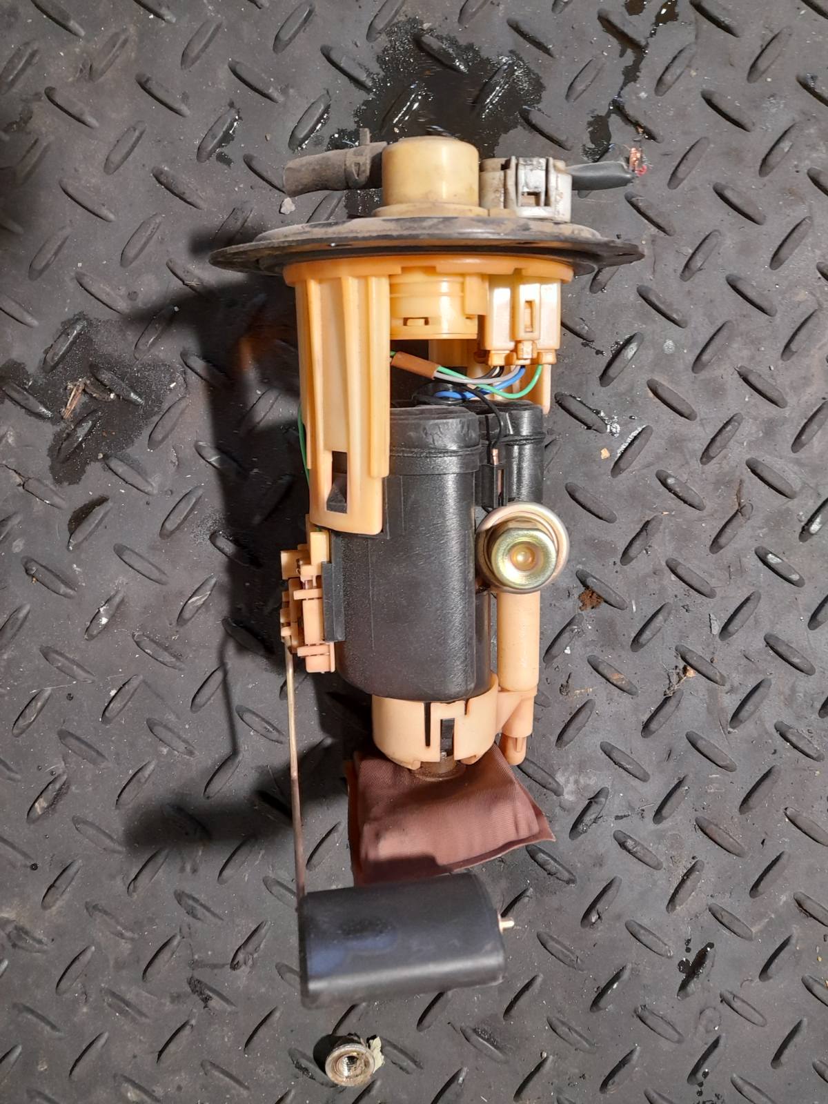 Αντλία Βενζίνης Huyndai Getz ’02 Προσφορά