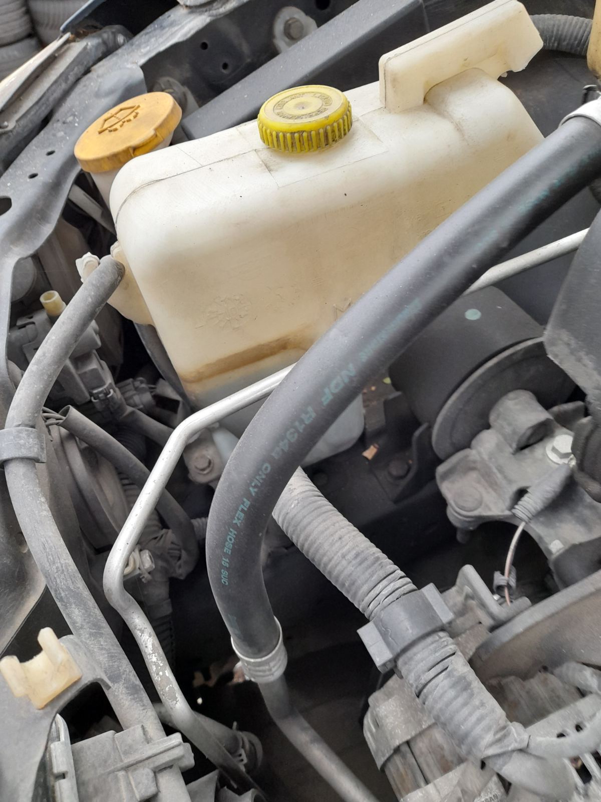 Δοχείο Πληρώσεως Nissan Primera ’05 p12