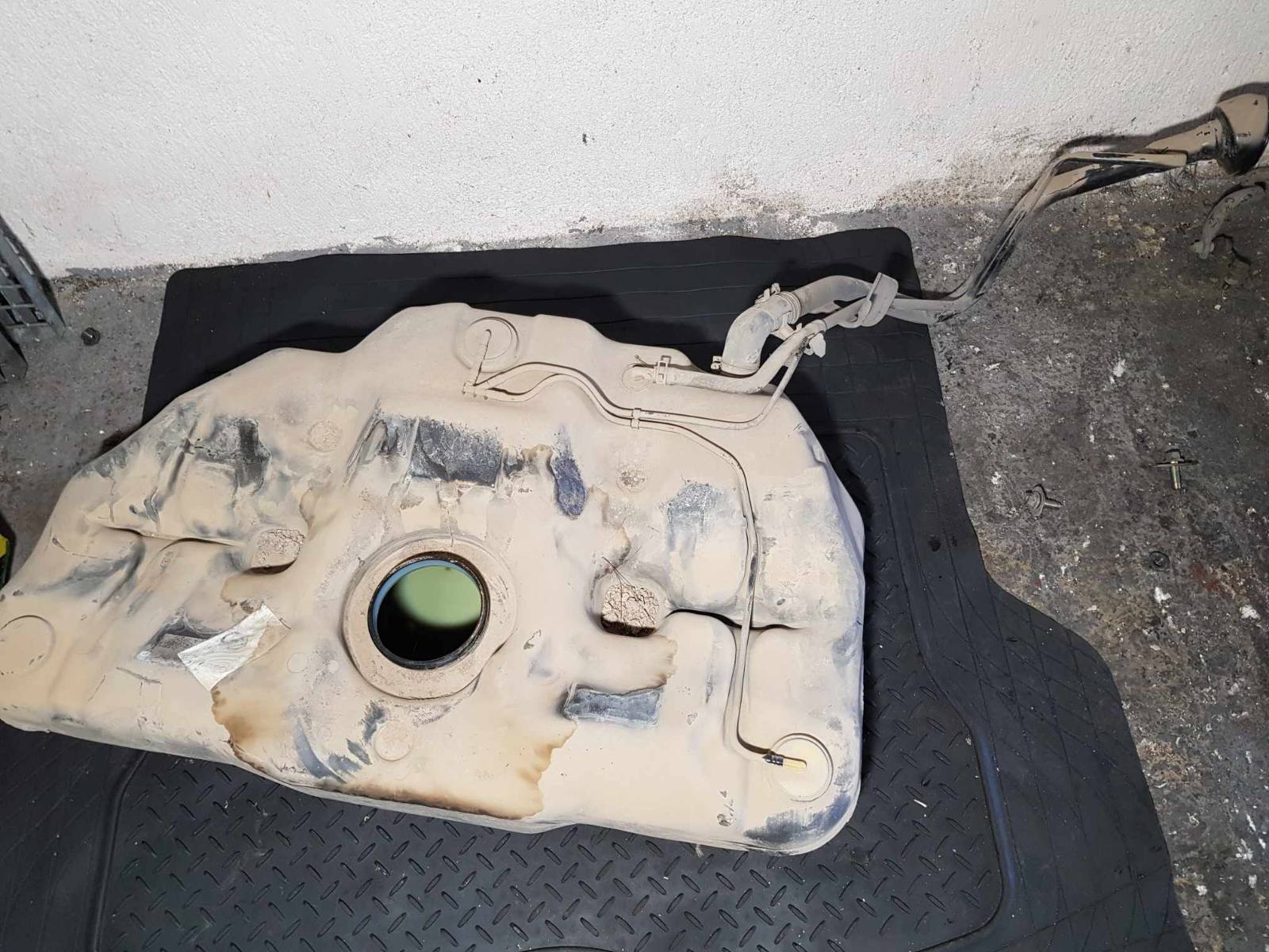 Ρεζερβουάρ Βενζίνης Nissan Primera ’05