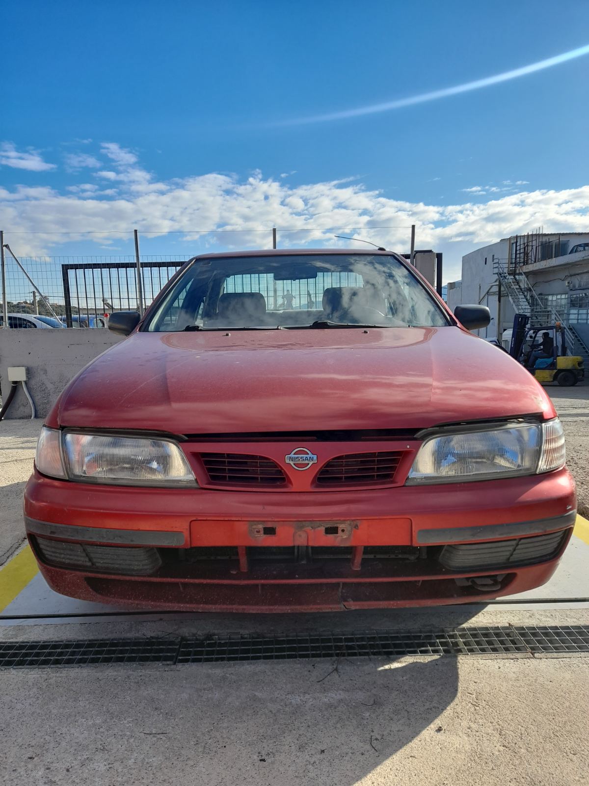 Φτερά Εμπρός Nissan Almera ’97 Προσφορά