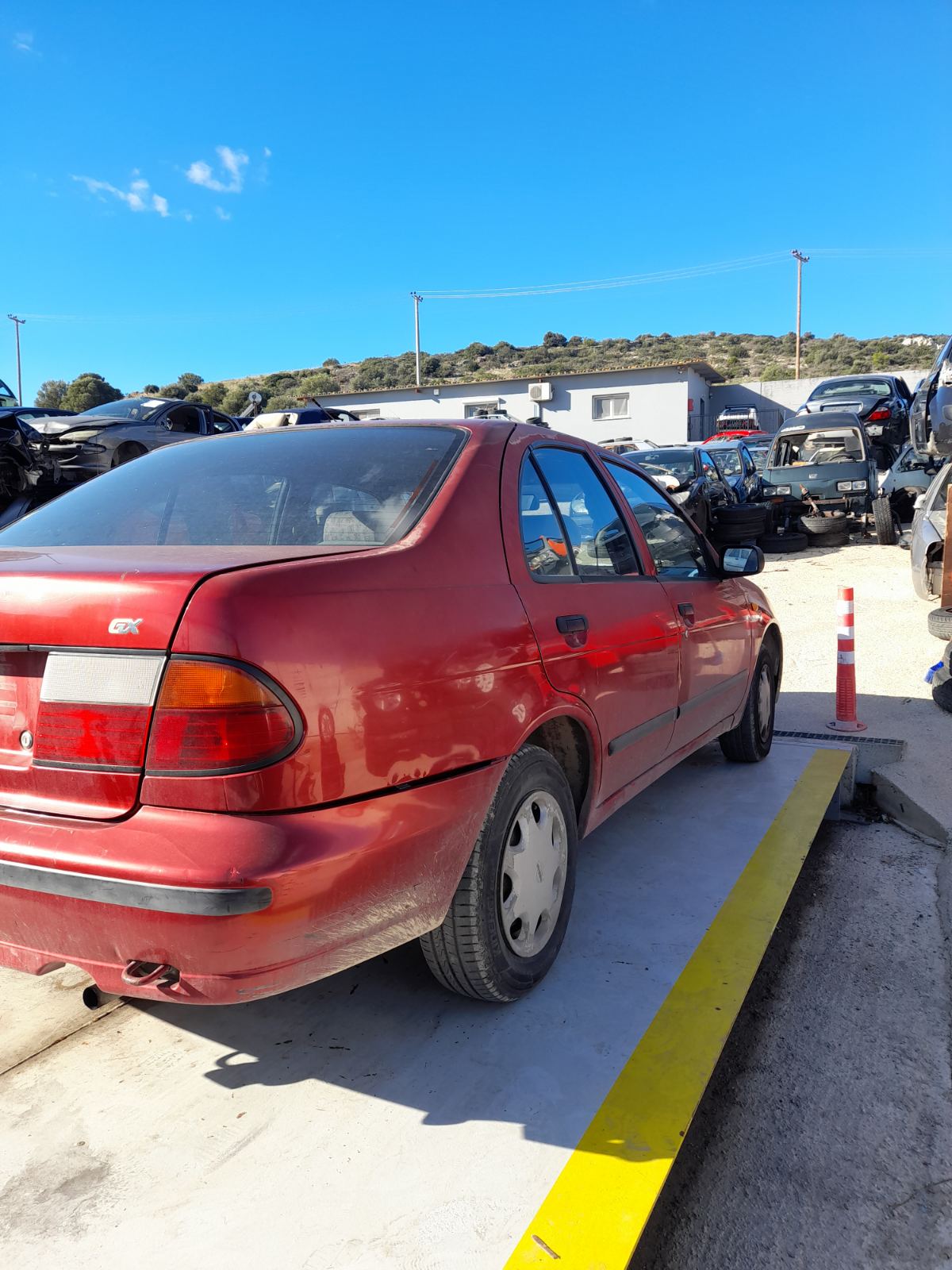 Φτερά Πίσω Nissan Almera ’97 Προσφορά