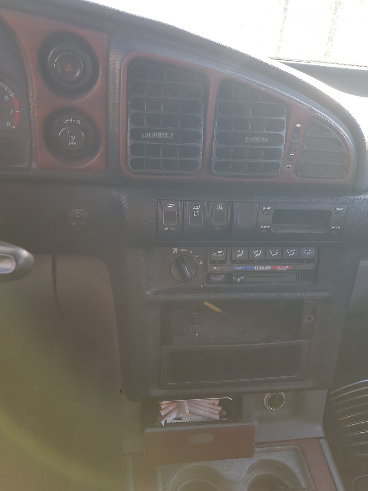 Διακόπτης Αλάρμ SsangYong Musso ’00