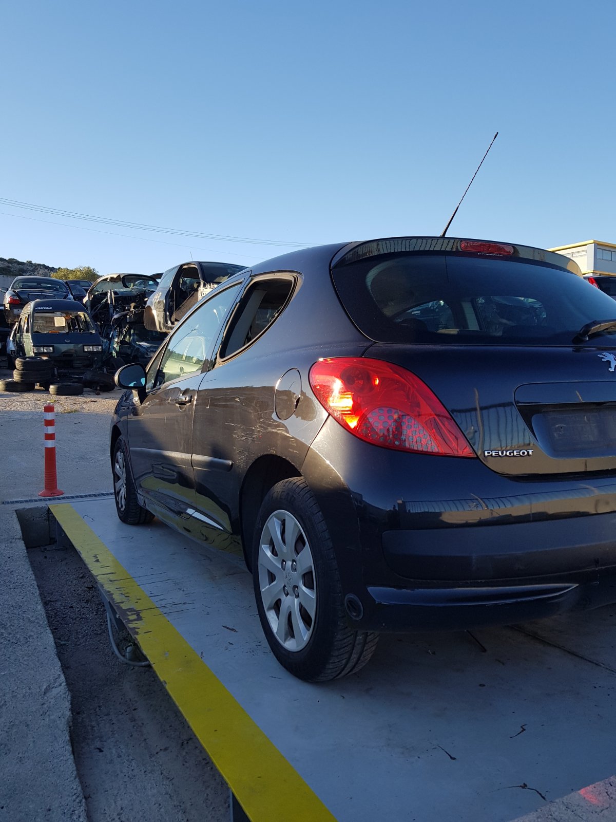 Φτερά Πίσω Peugeot 207 ’06