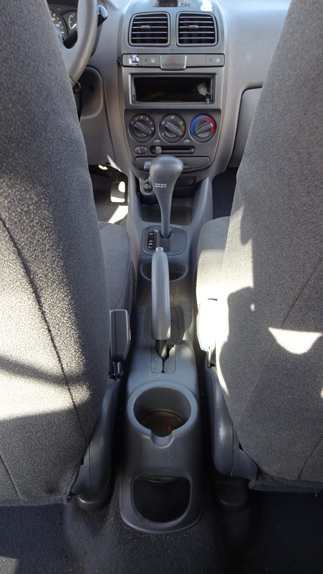 Χειρόφρενο Hyundai Accent ’01 Προσφορά