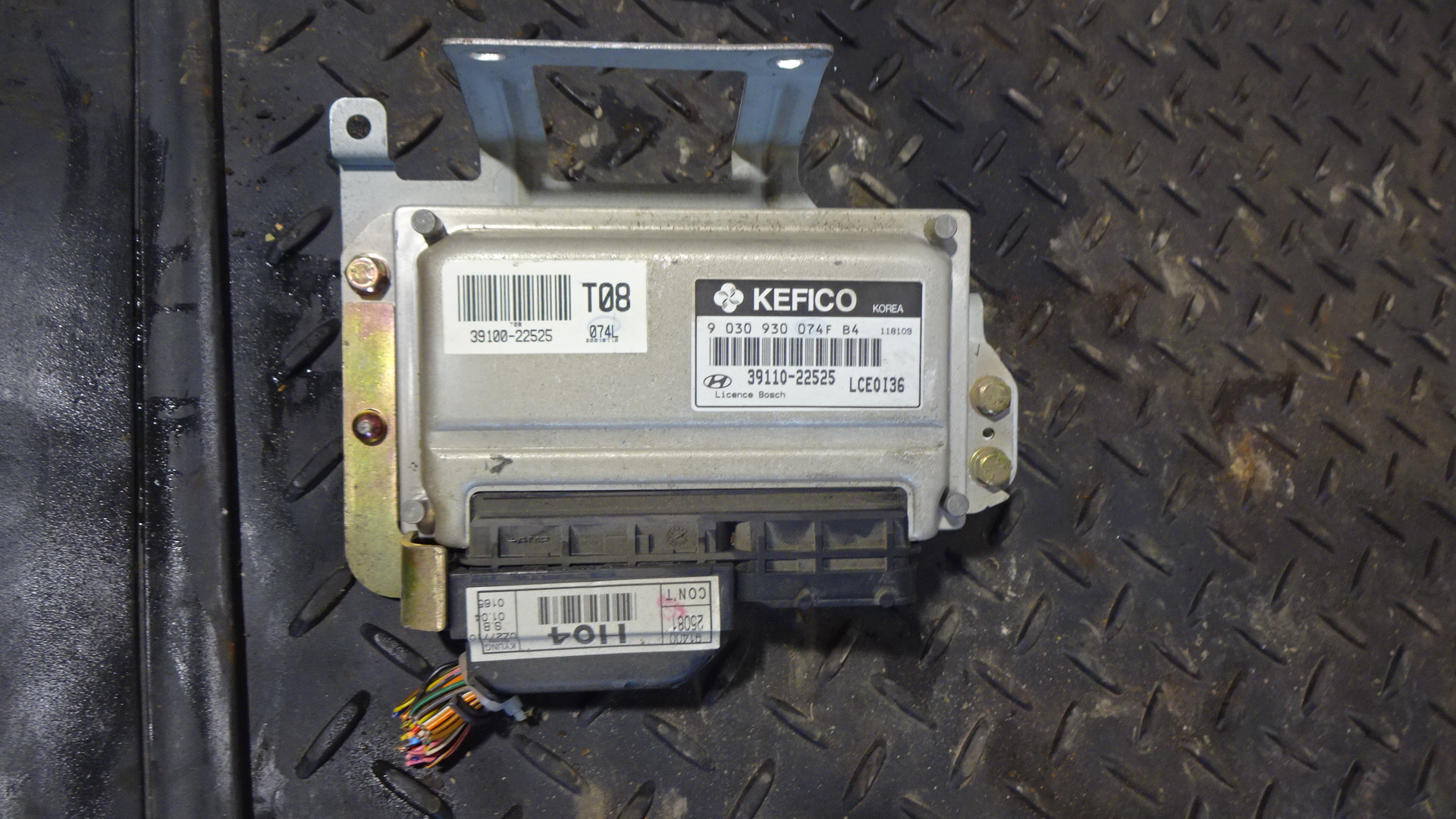 Εγκέφαλος Κινητήρα Σετ ( 39110-22525 ) Hyundai Accent ’01 Προσφορά