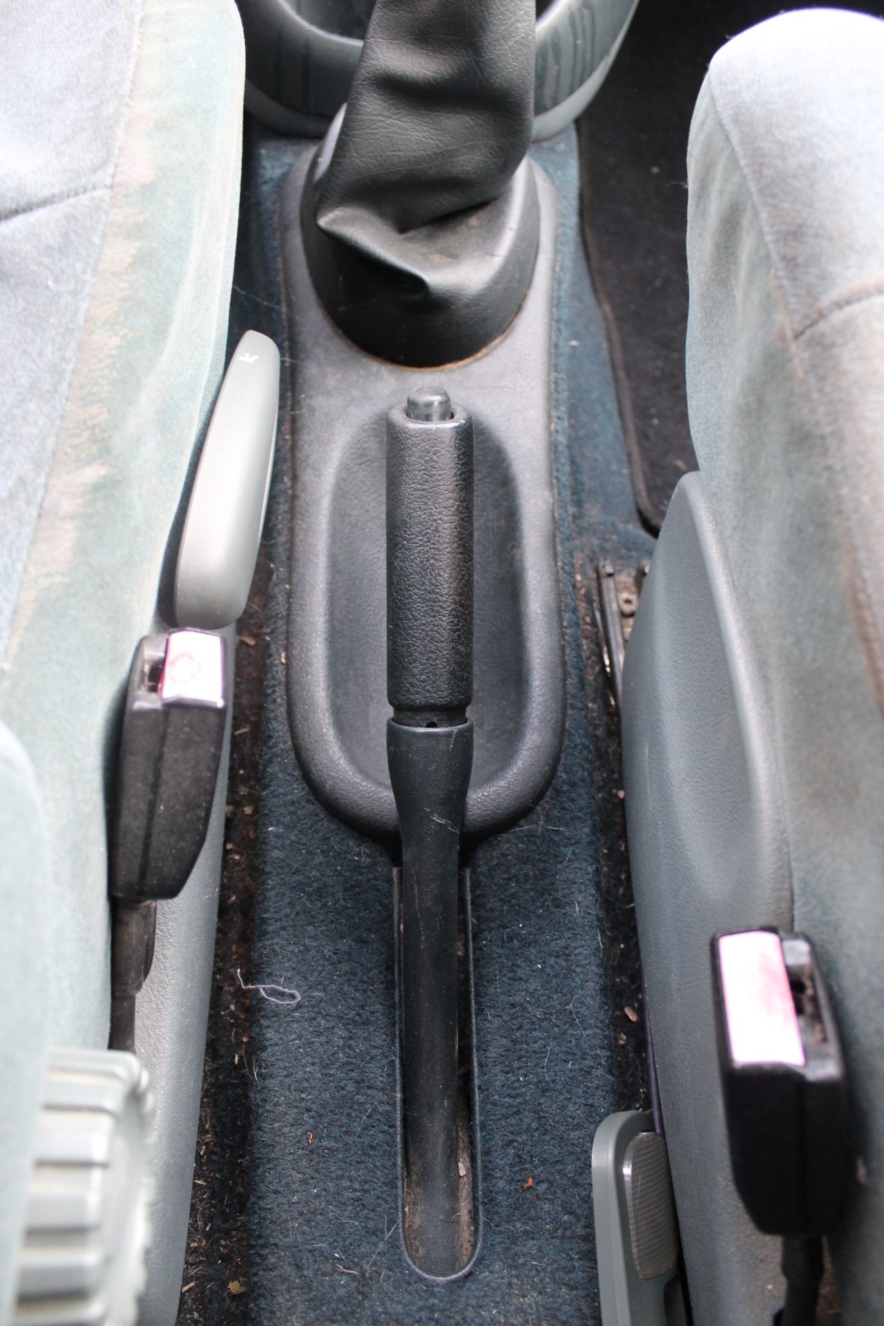 Χειρόφρενο Renault Scenic ’00 Προσφορά