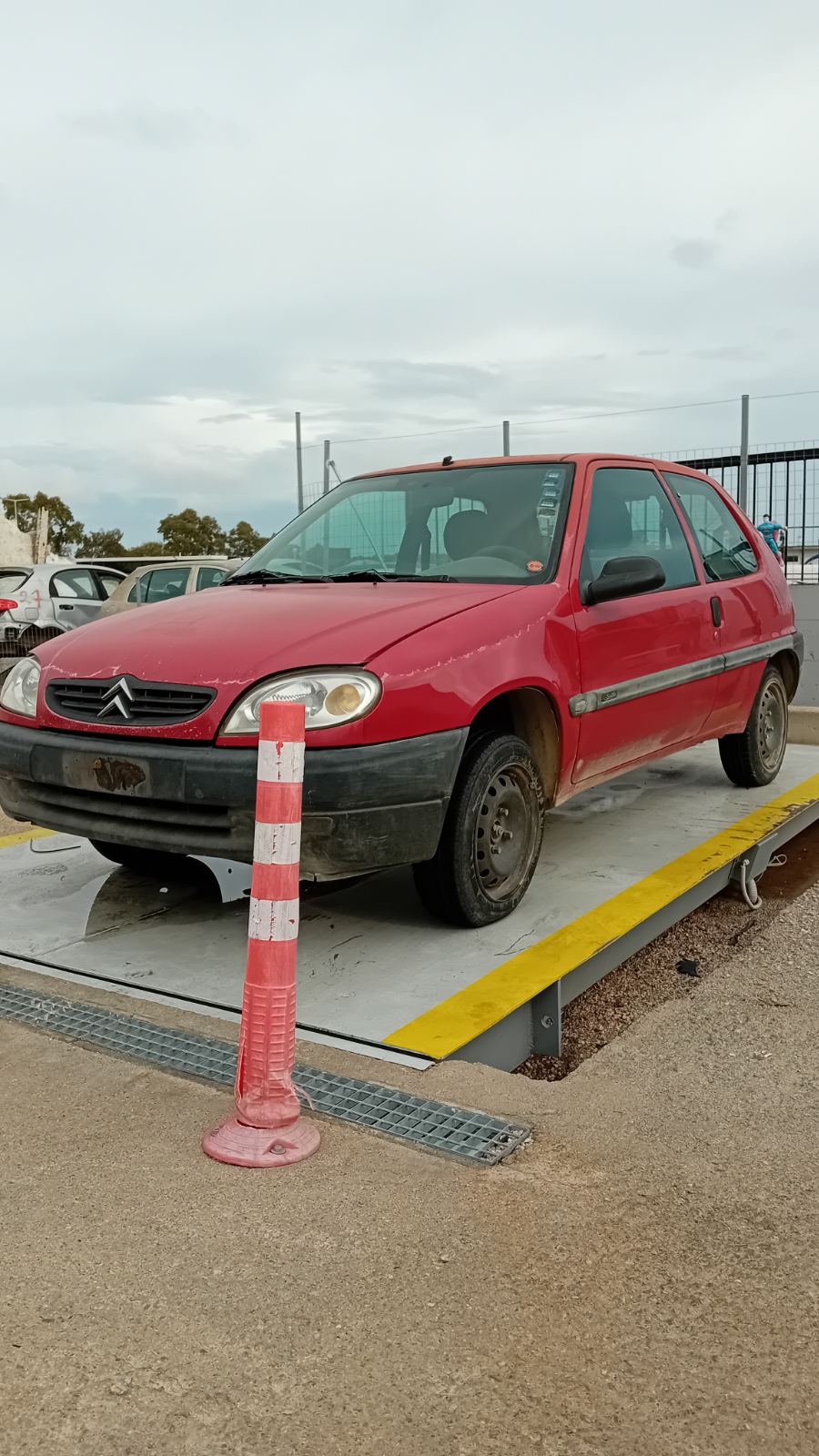 Μεντεσέδες Πορτών Citroen Saxo ’00 Προσφορά