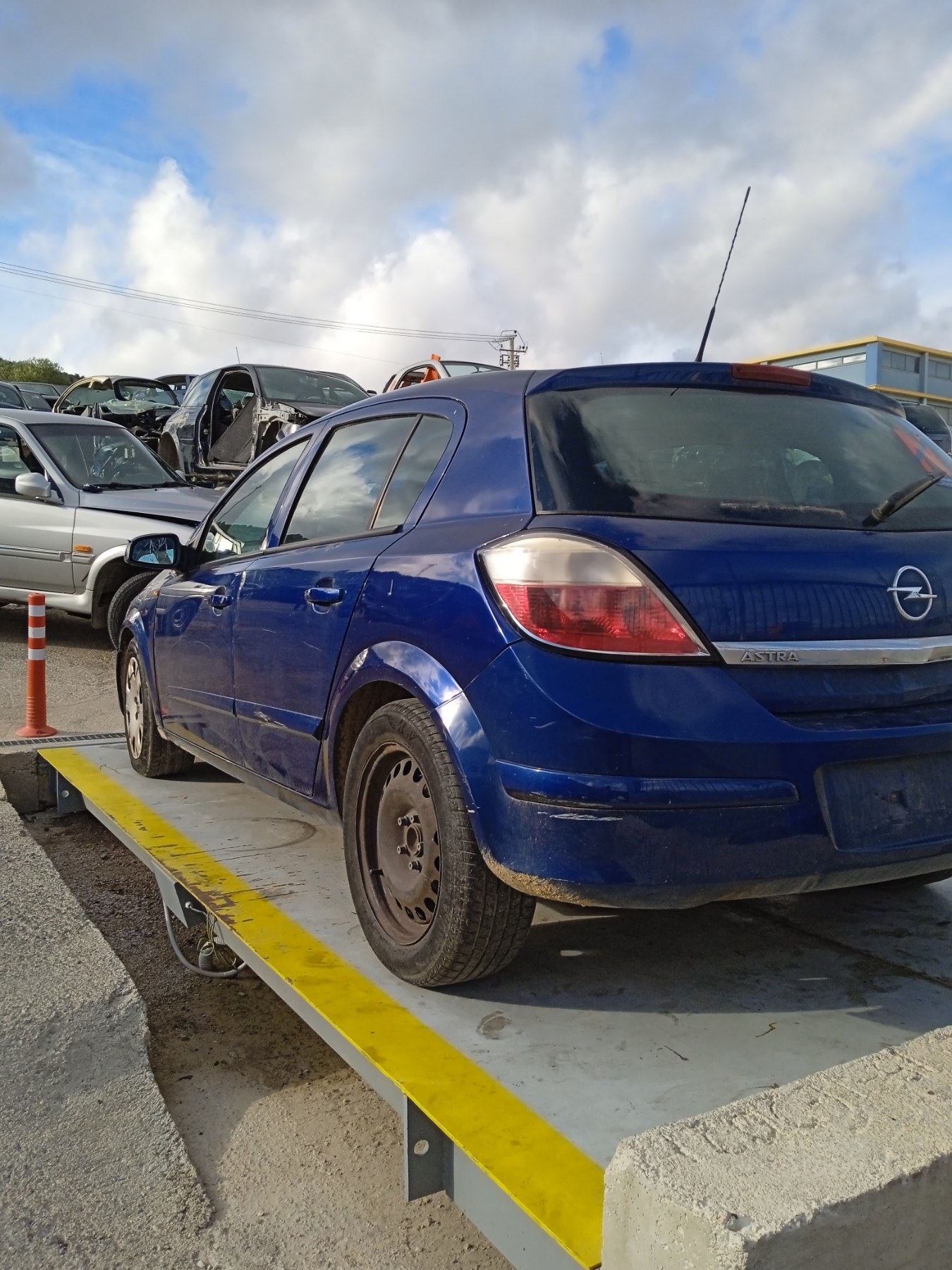 Φανάρια Πίσω Opel Astra H ’06 Προσφορά