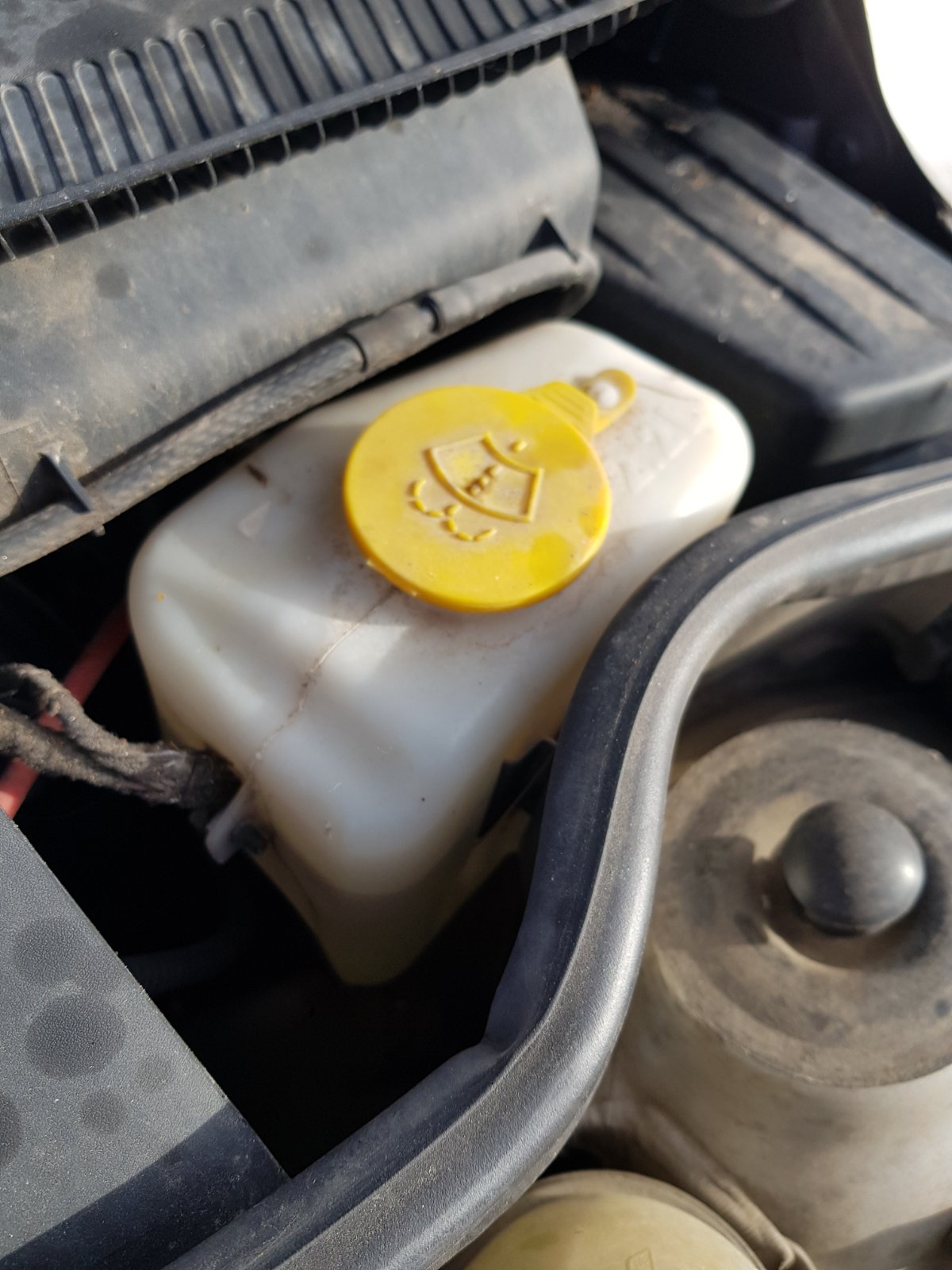 Δοχείο Νερού Υαλοκαθαριστήρων Opel Corsa C ’04