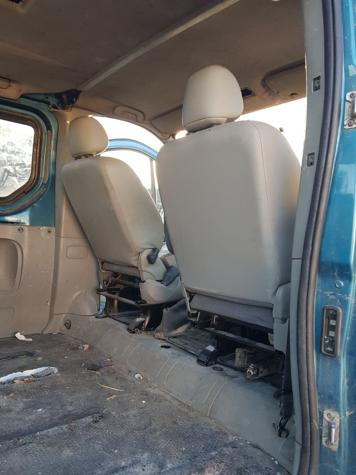 Καθίσματα Σαλόνι Κομπλέ Opel Vivaro ’07 Προσφορά