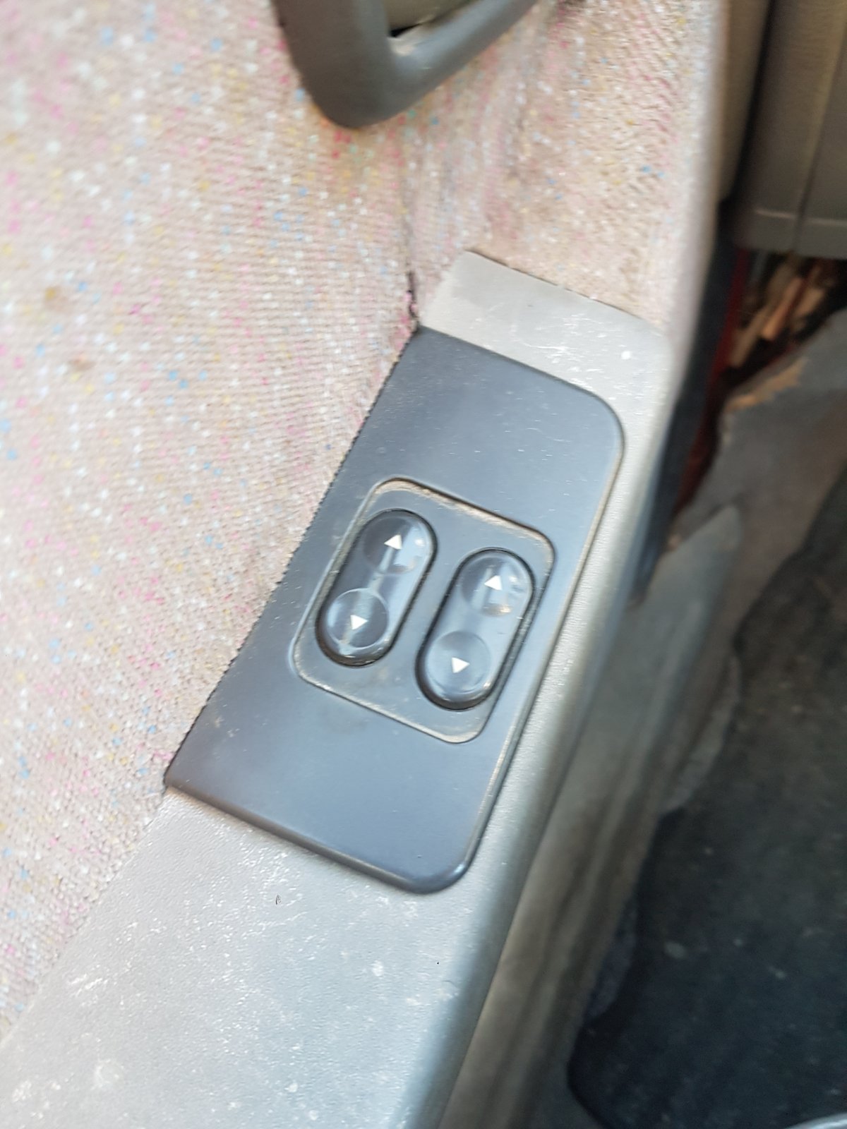 Διακόπτης Παραθύρων Fiat Punto ’96 Προσφορά