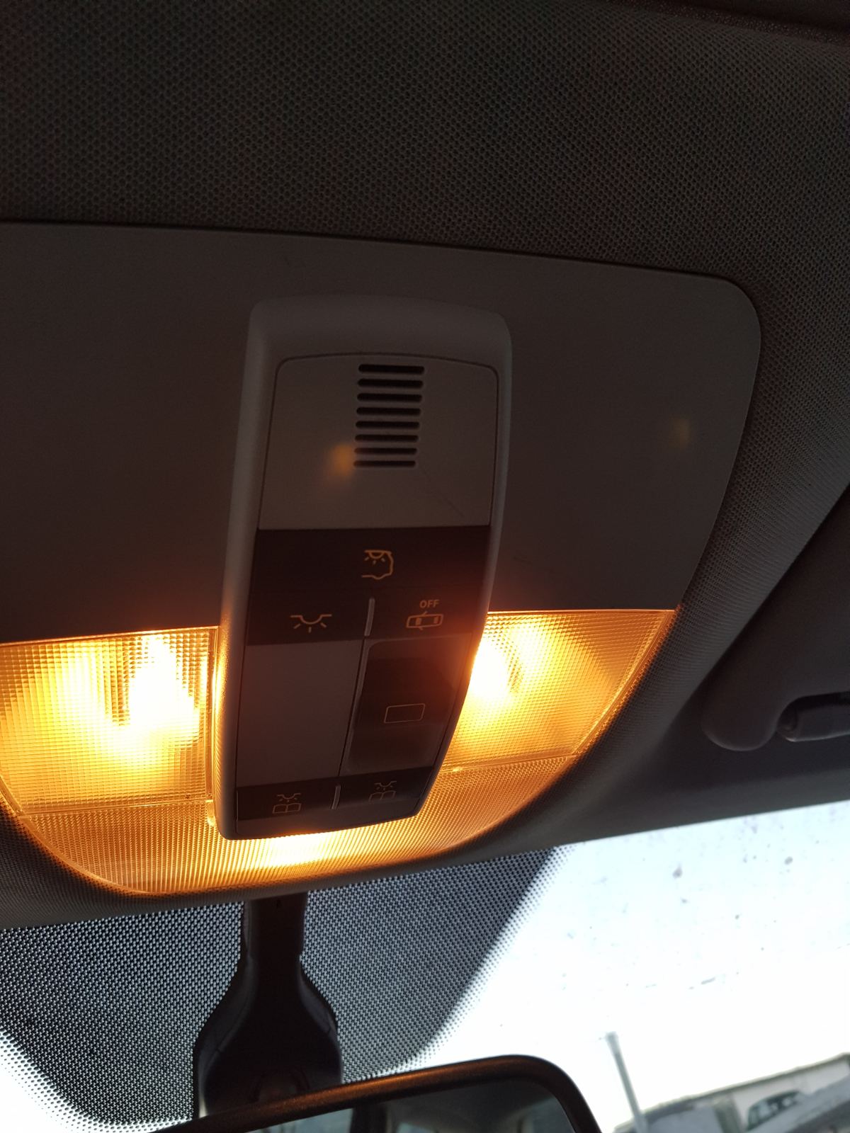 Πλαφονιέρα Εμπρός Mercedes A150 Facelift ’09 Προσφορά