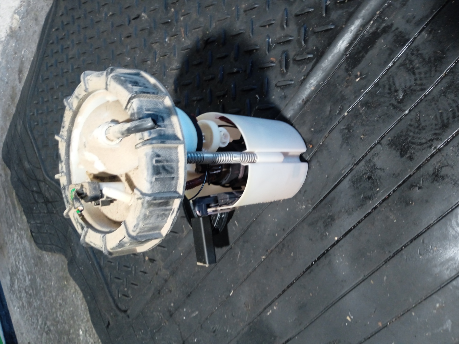 Αντλία Βενζίνης Ford S-Max ’08 Προσφορά