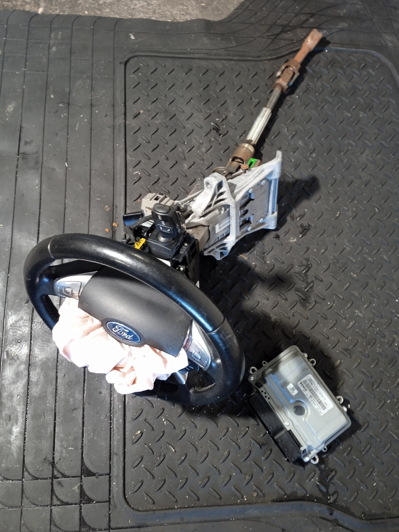 Κολώνα Τιμονιού Ford S-Max ’08 Προσφορά