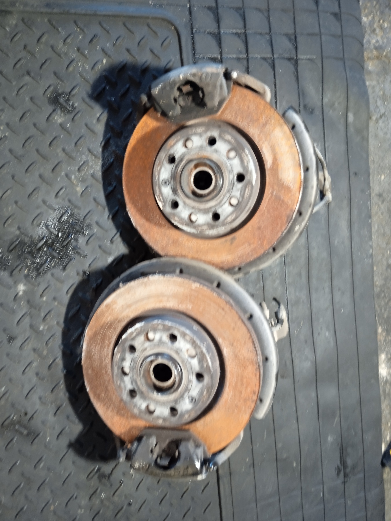 Ακραξόνια VW Golf 5 ’06 Προσφορά