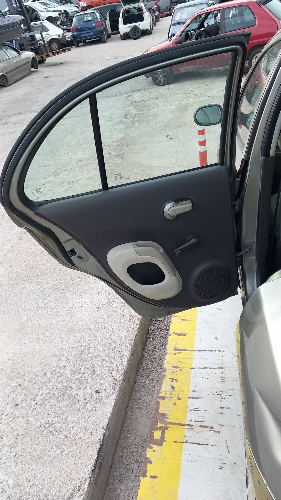 Φινιστρίνια Nissan Micra ’06 Προσφορά