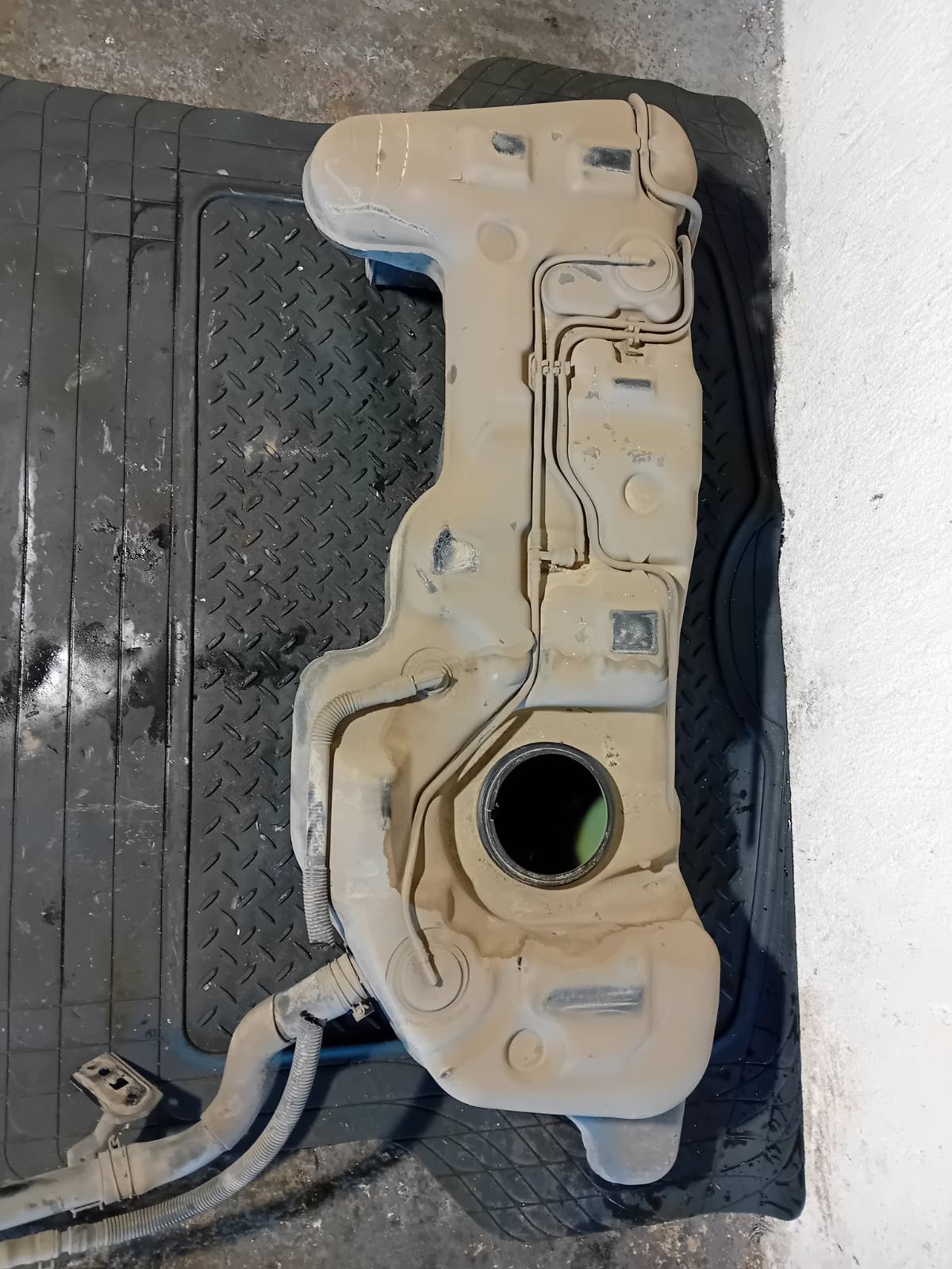 Ρεζερβουάρ Βενζίνης Nissan Micra ’06 Προσφορά