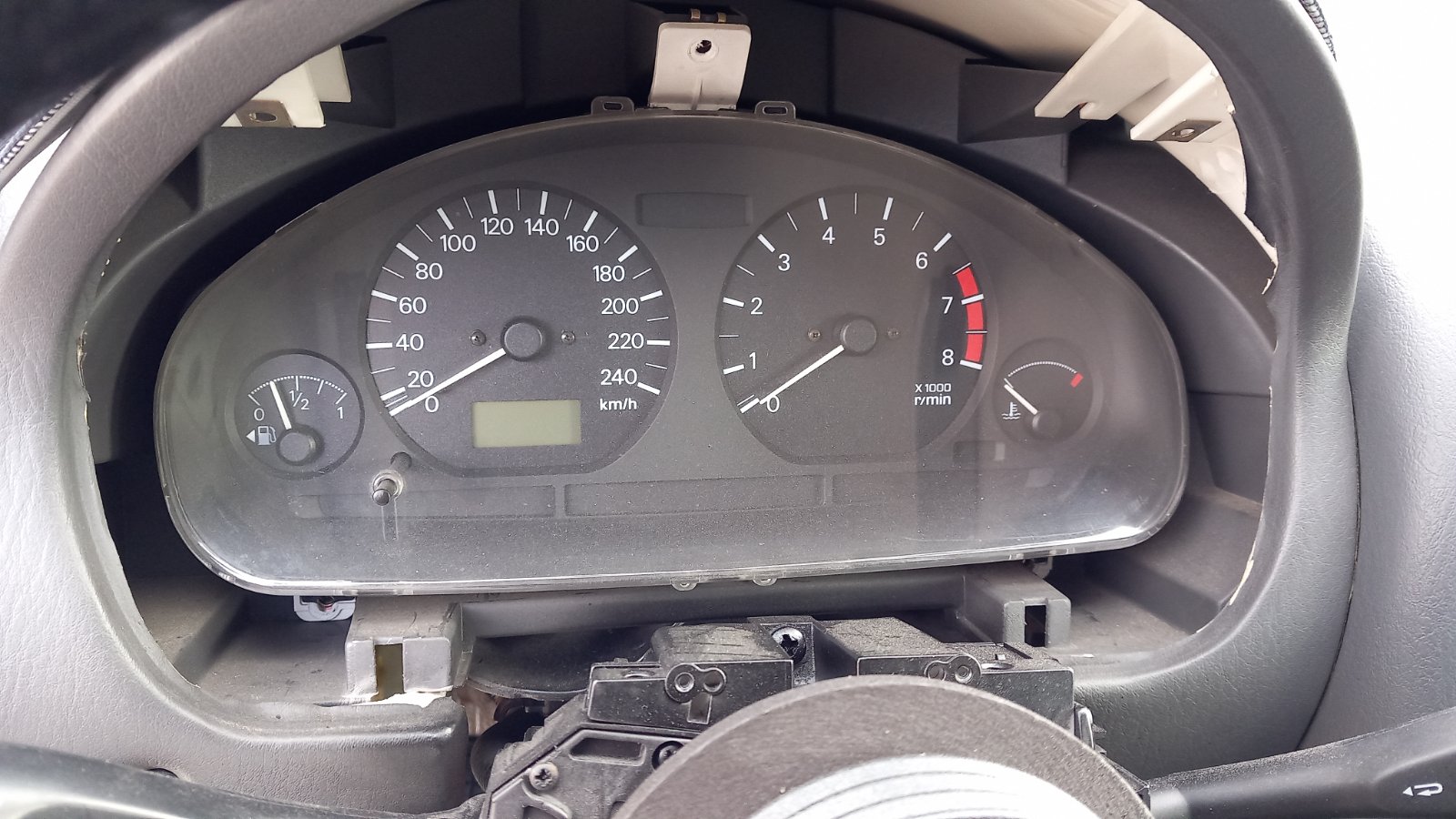 Καντράν-Κοντέρ Mitsubishi Carisma ’97 Προσφορά
