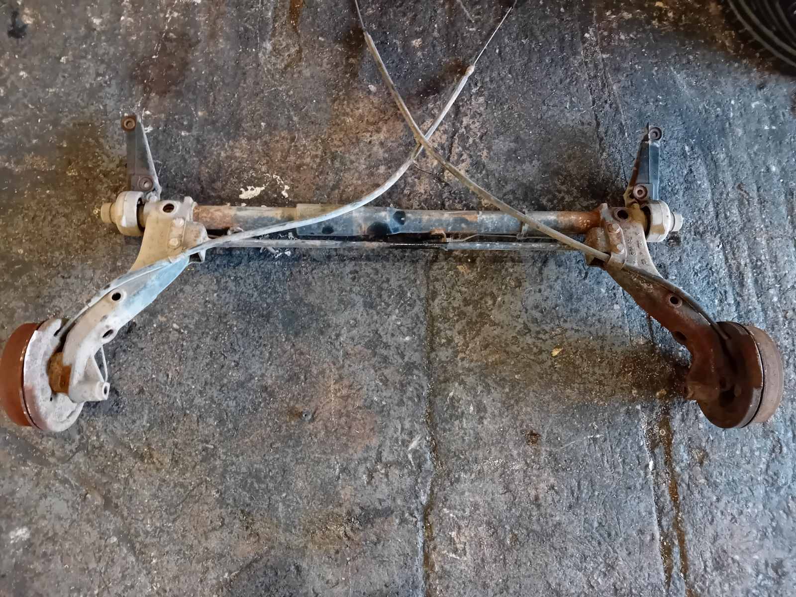 Άξονας Πίσω Renault Clio ’91 Προσφορά