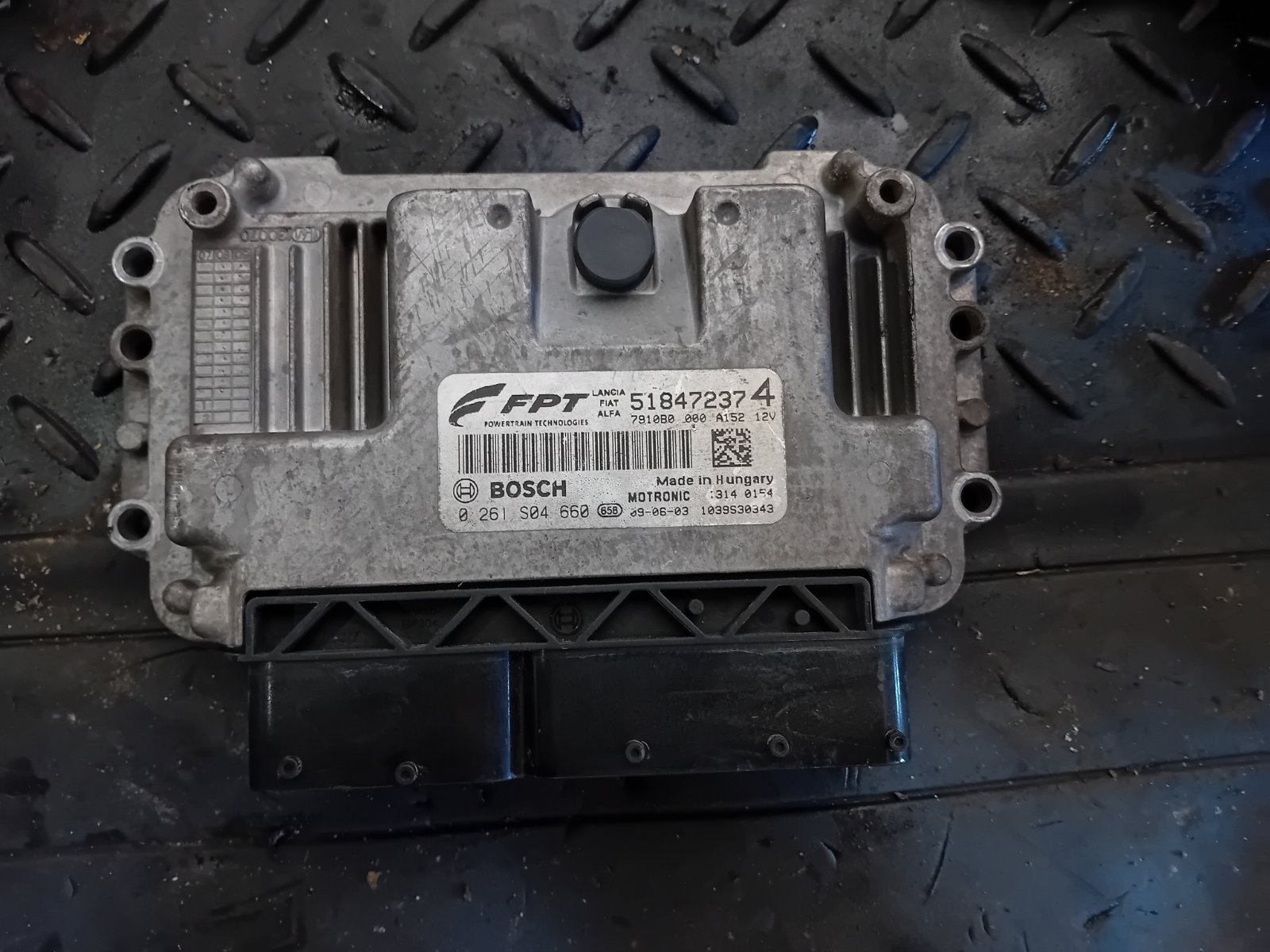 Εγκέφαλος Κινητήρα Σετ ( 51847237 ) Fiat Grande Punto ’06 Προσφορά