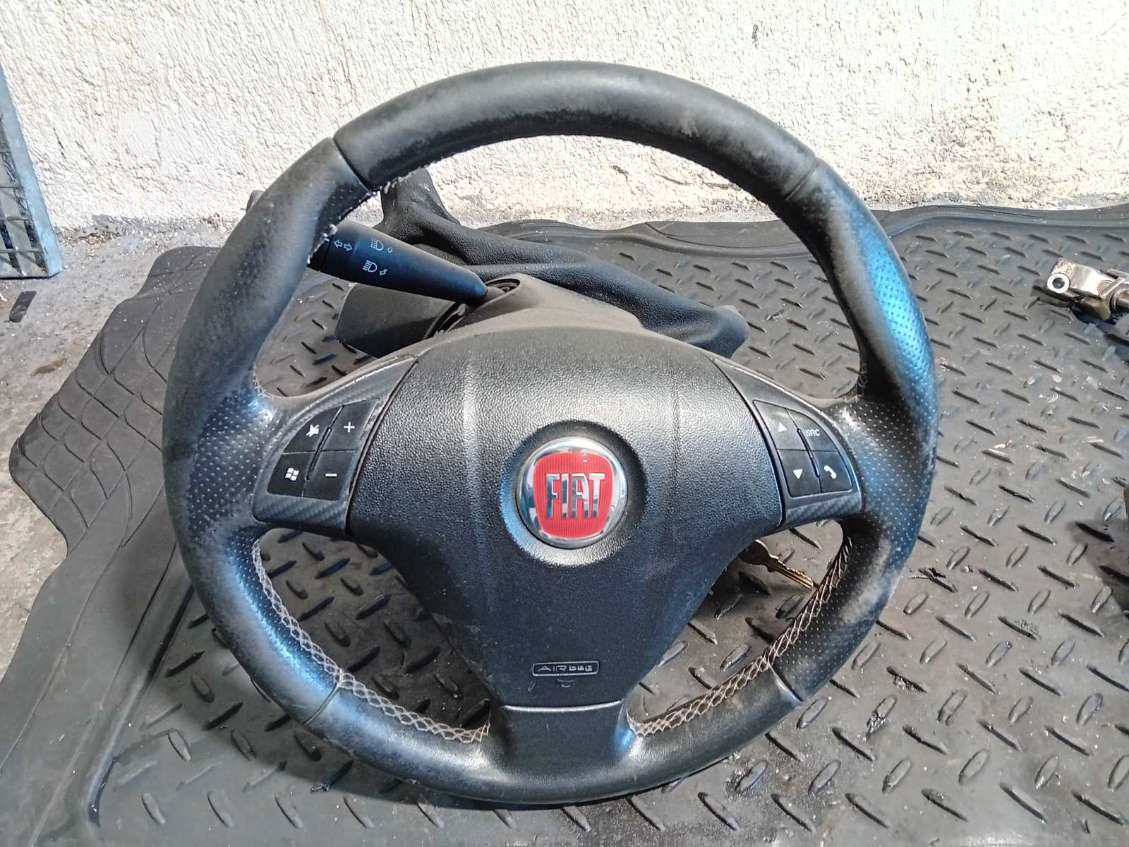 Τιμόνι (Βολάν) Fiat Grande Punto ’06 Προσφορά