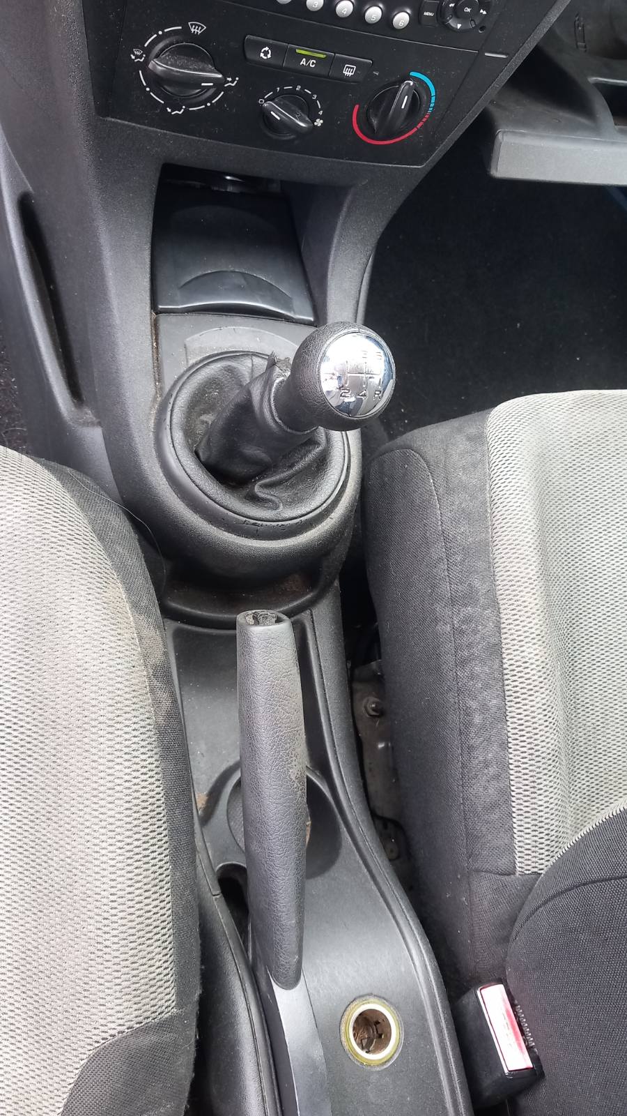 Λεβιές Ταχυτήτων Citroen C4 ’05 Προσφορά