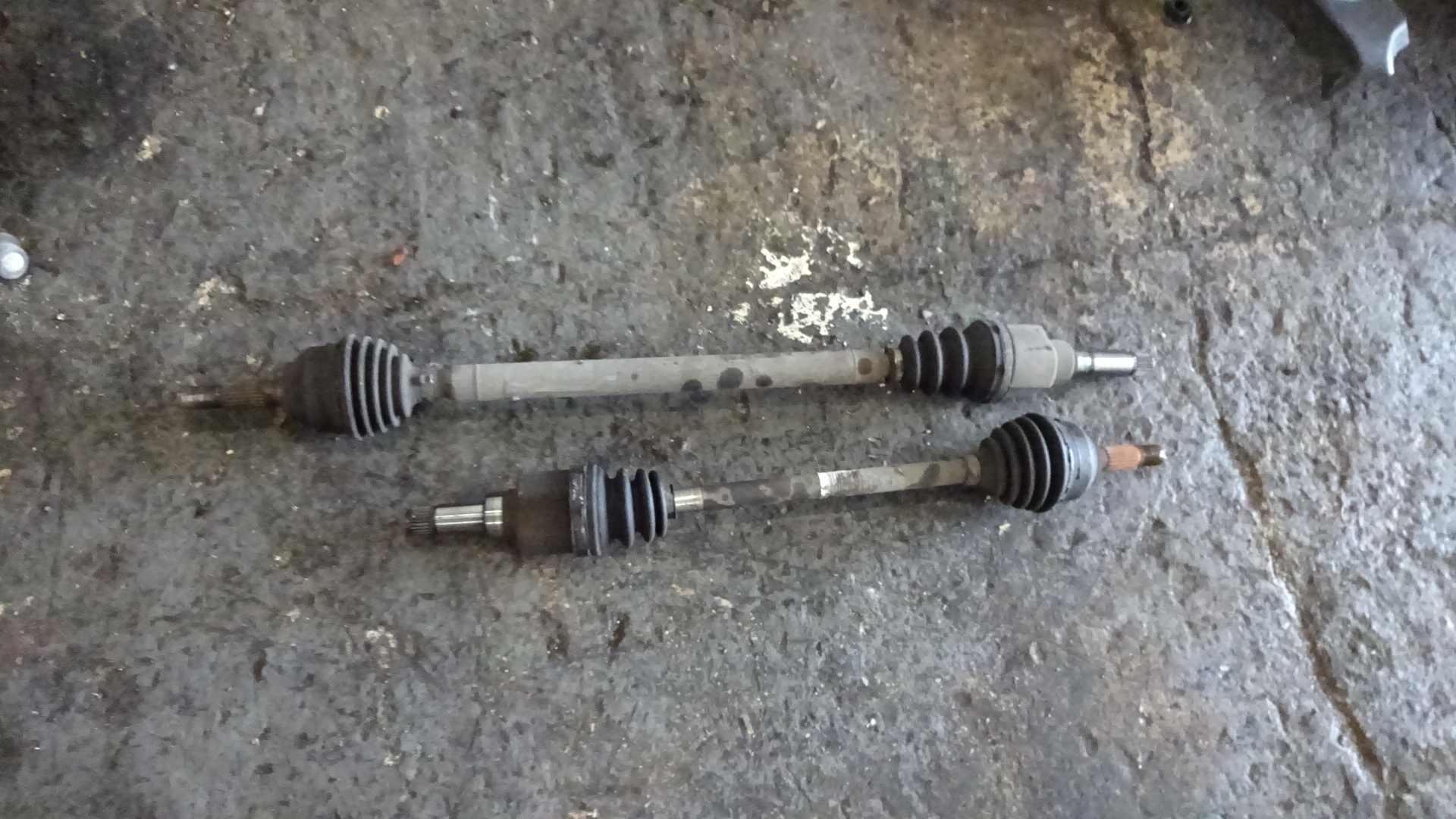 Ημιαξόνιο Αριστερό-Δεξί Citroen C2 ’04 Προσφορά