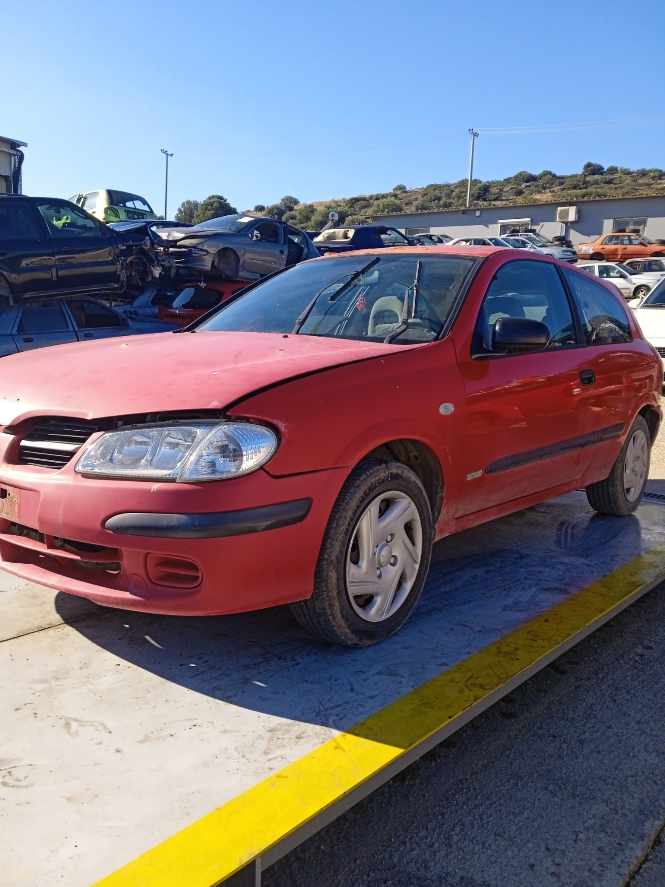 Μαρσπιέ Αριστερό-Δεξί Nissan Almera N16 ’01 Προσφορά