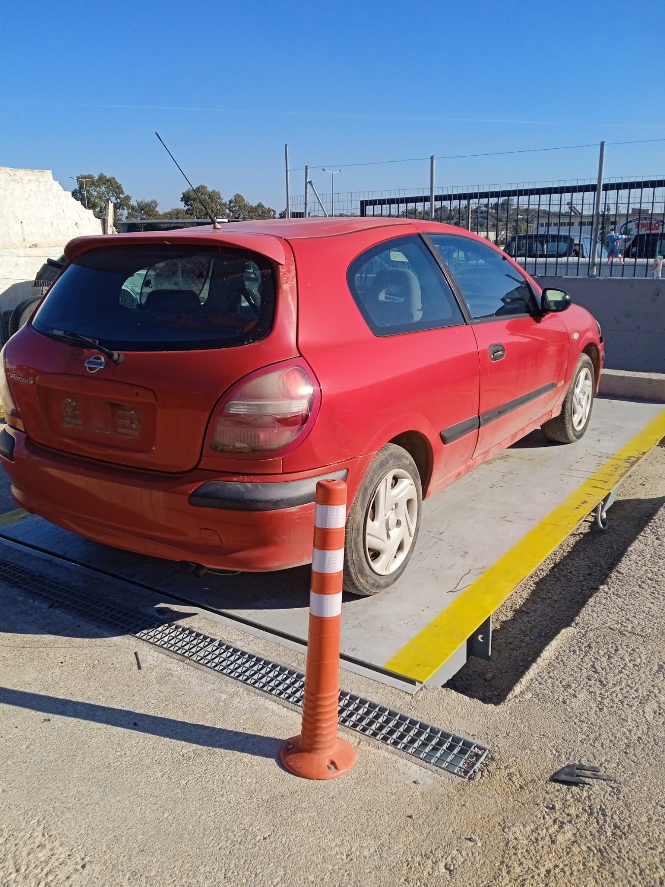 Φτερά Πίσω Nissan Almera N16 ’01 Προσφορά