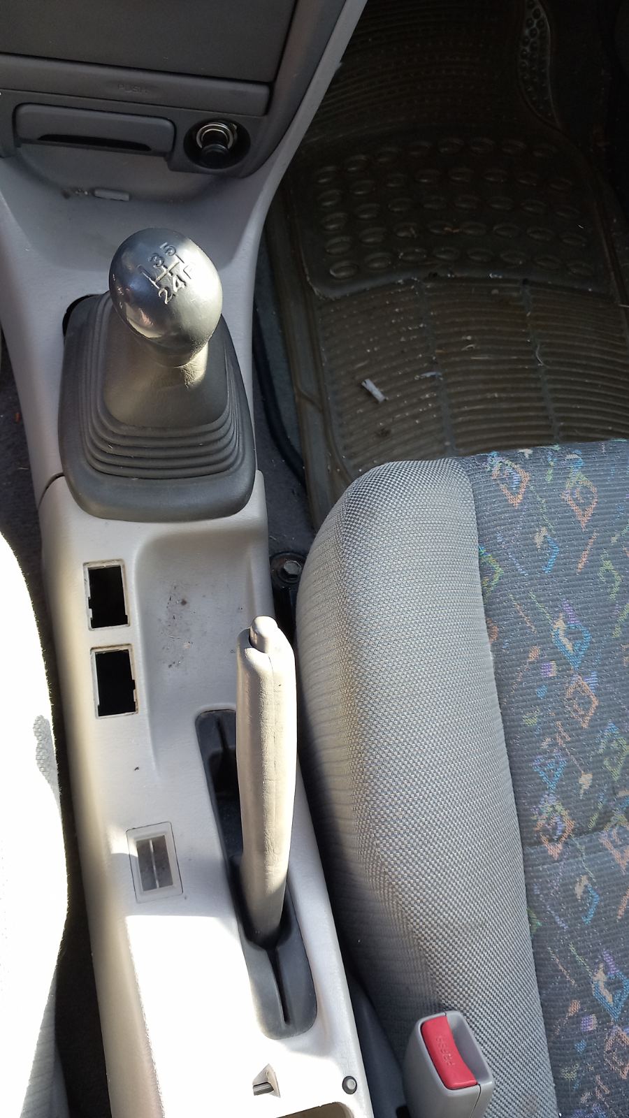 Χειρόφρενο Toyota Corolla ’98 Προσφορά