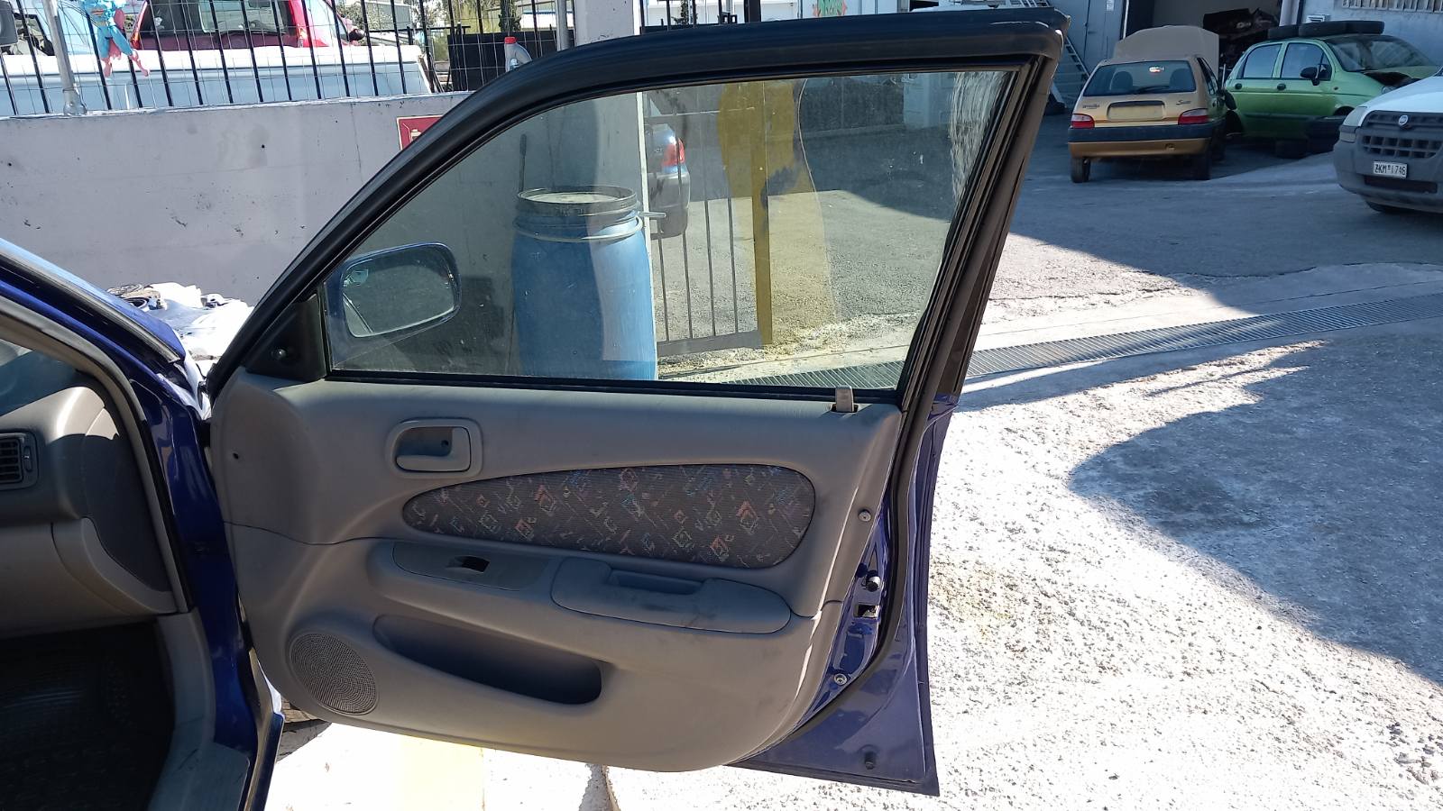 Πάνελ Πορτών Toyota Corolla ’98 Προσφορά