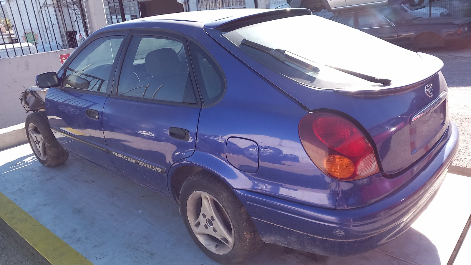 Φτερά Πίσω Toyota Corolla ’98 Προσφορά