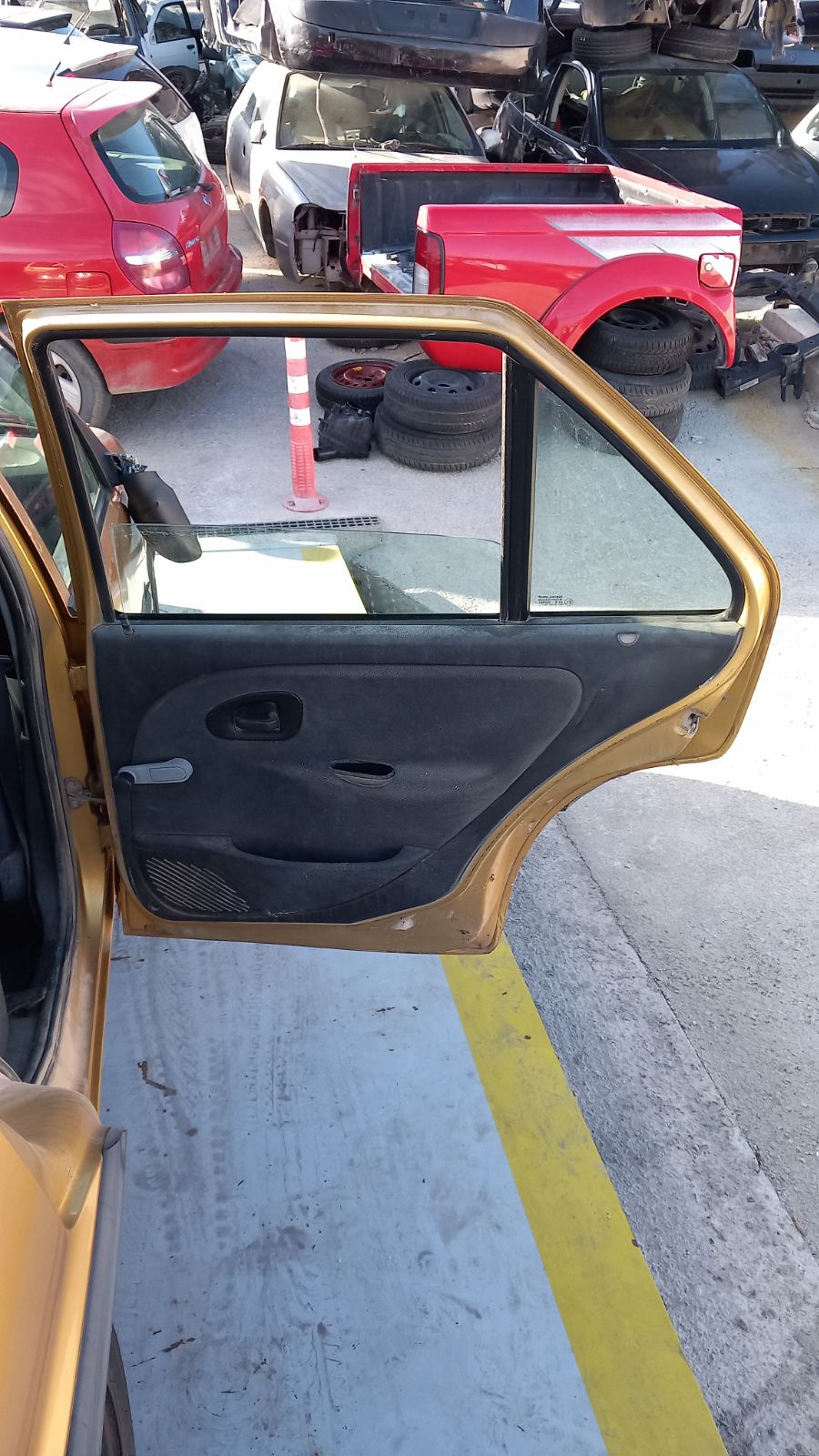 Φινιστρίνια Citroen Saxo ’00 Προσφορά