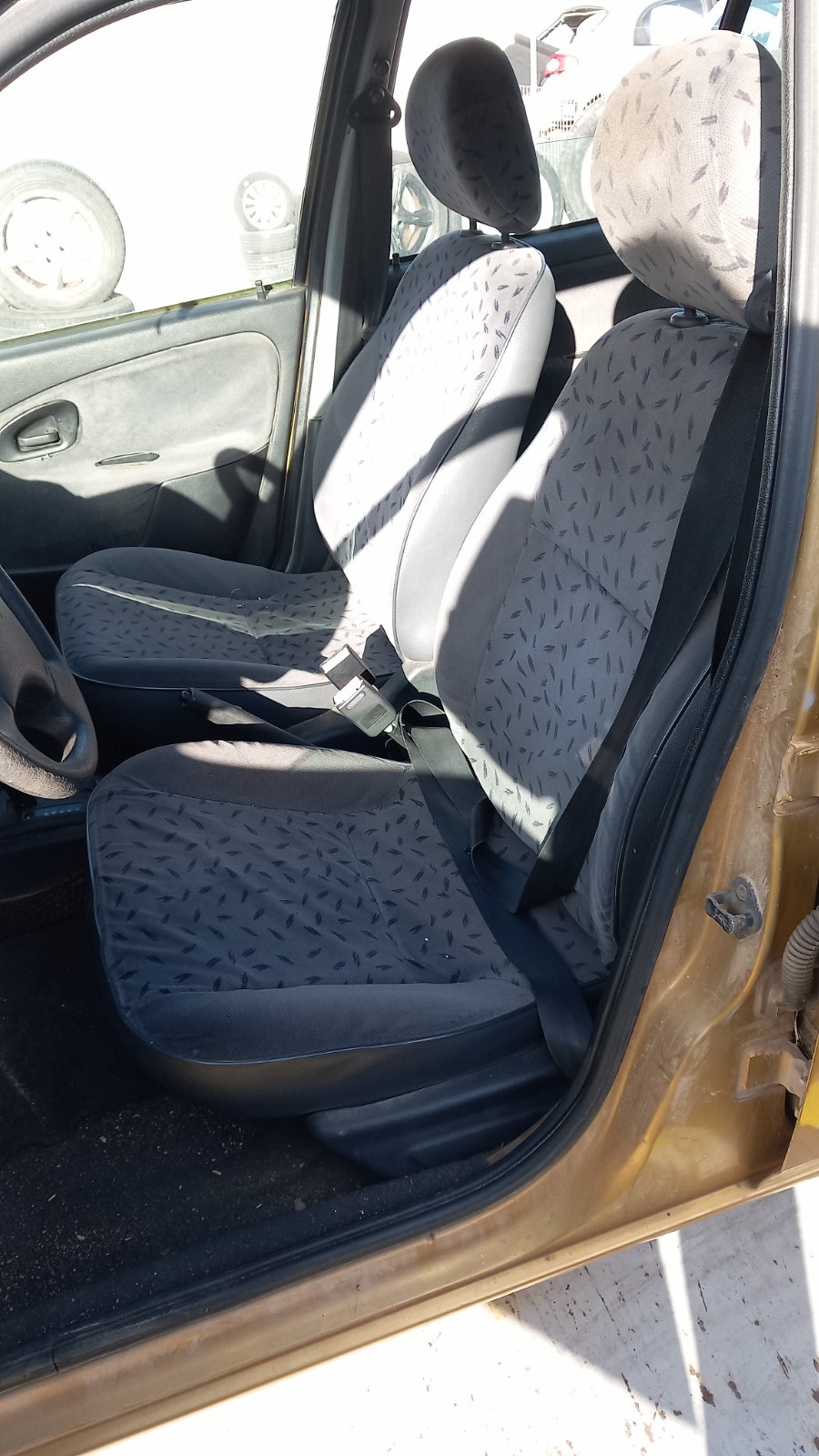 Καθίσματα Σαλόνι Κομπλέ Citroen Saxo ’00 Προσφορά